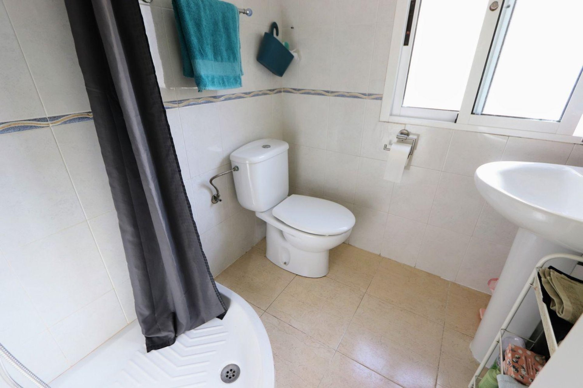 Revânzare - Town House -
San Miguel de Salinas - El Galán