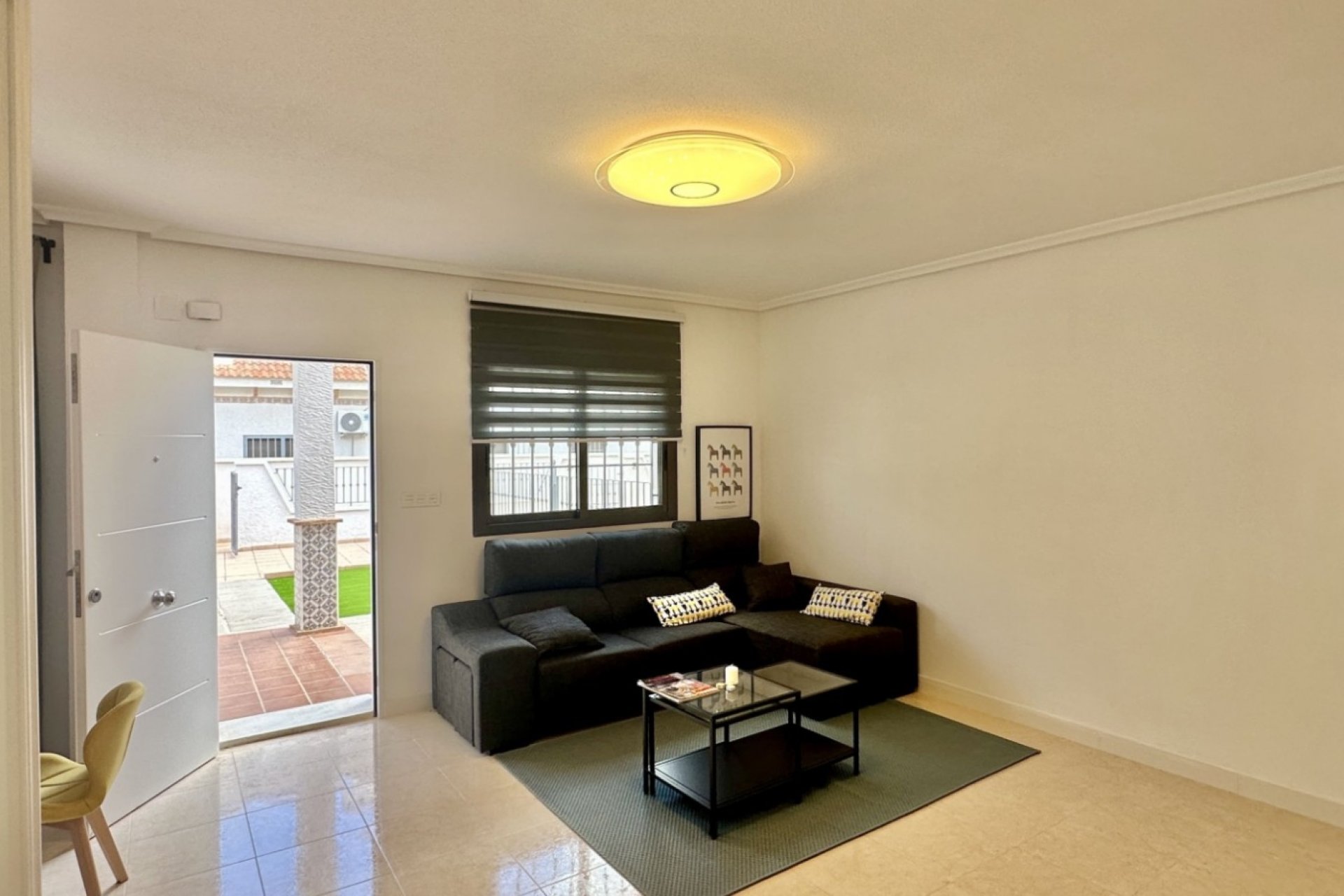 Revânzare - Town House -
San Miguel de Salinas - Inland