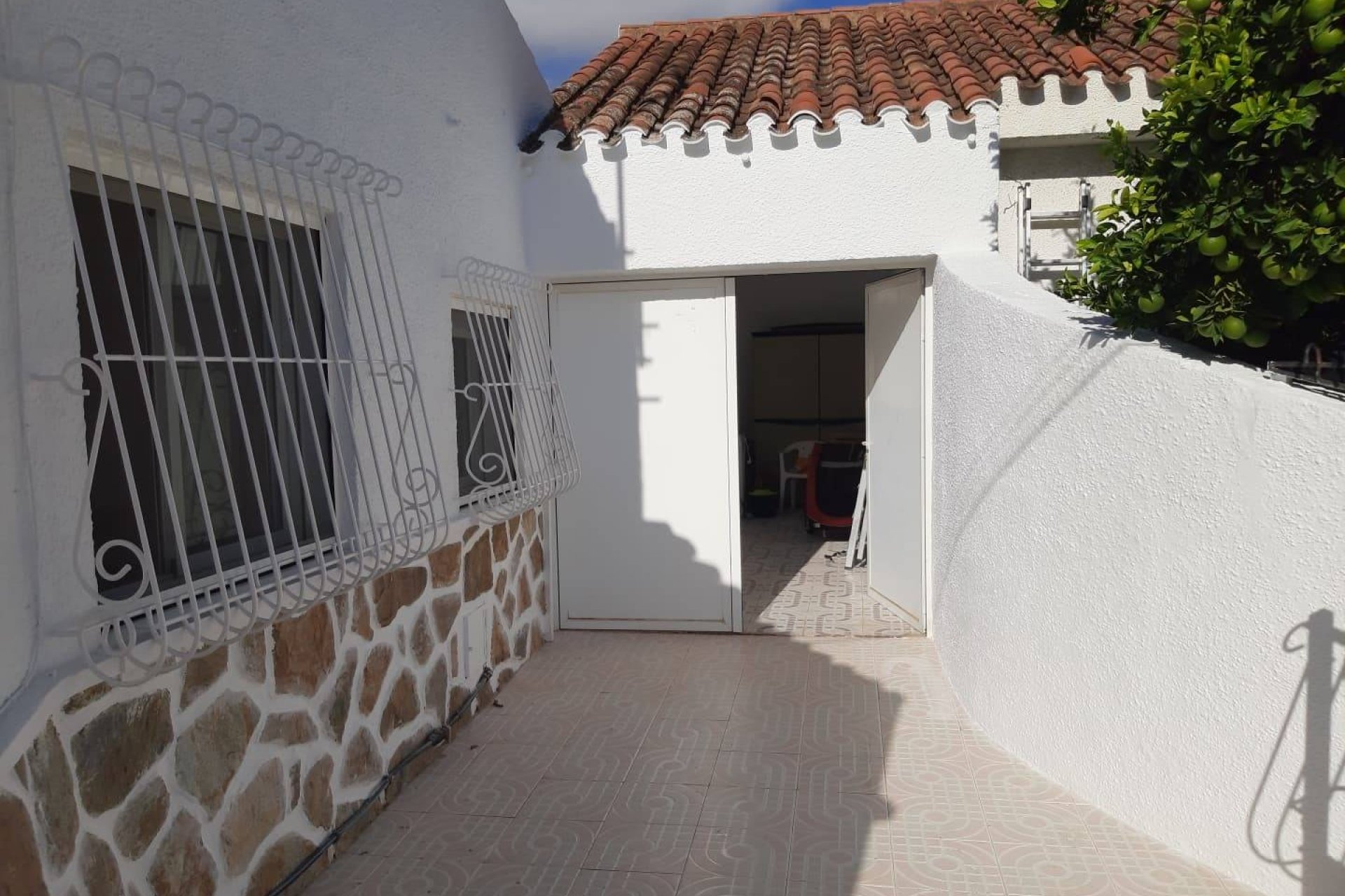 Revânzare - Town House -
Santiago de la Ribera - Centro