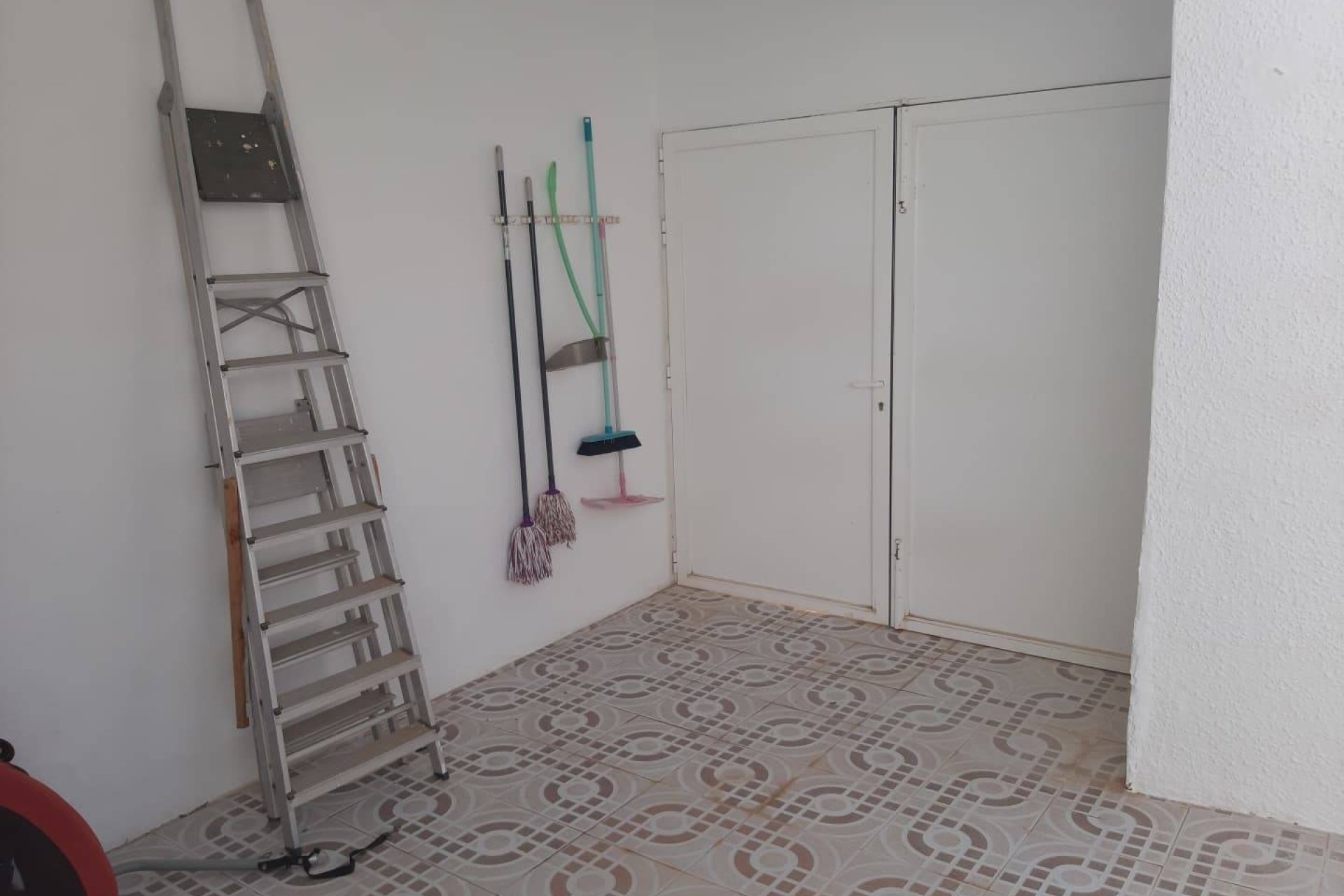 Revânzare - Town House -
Santiago de la Ribera - Centro