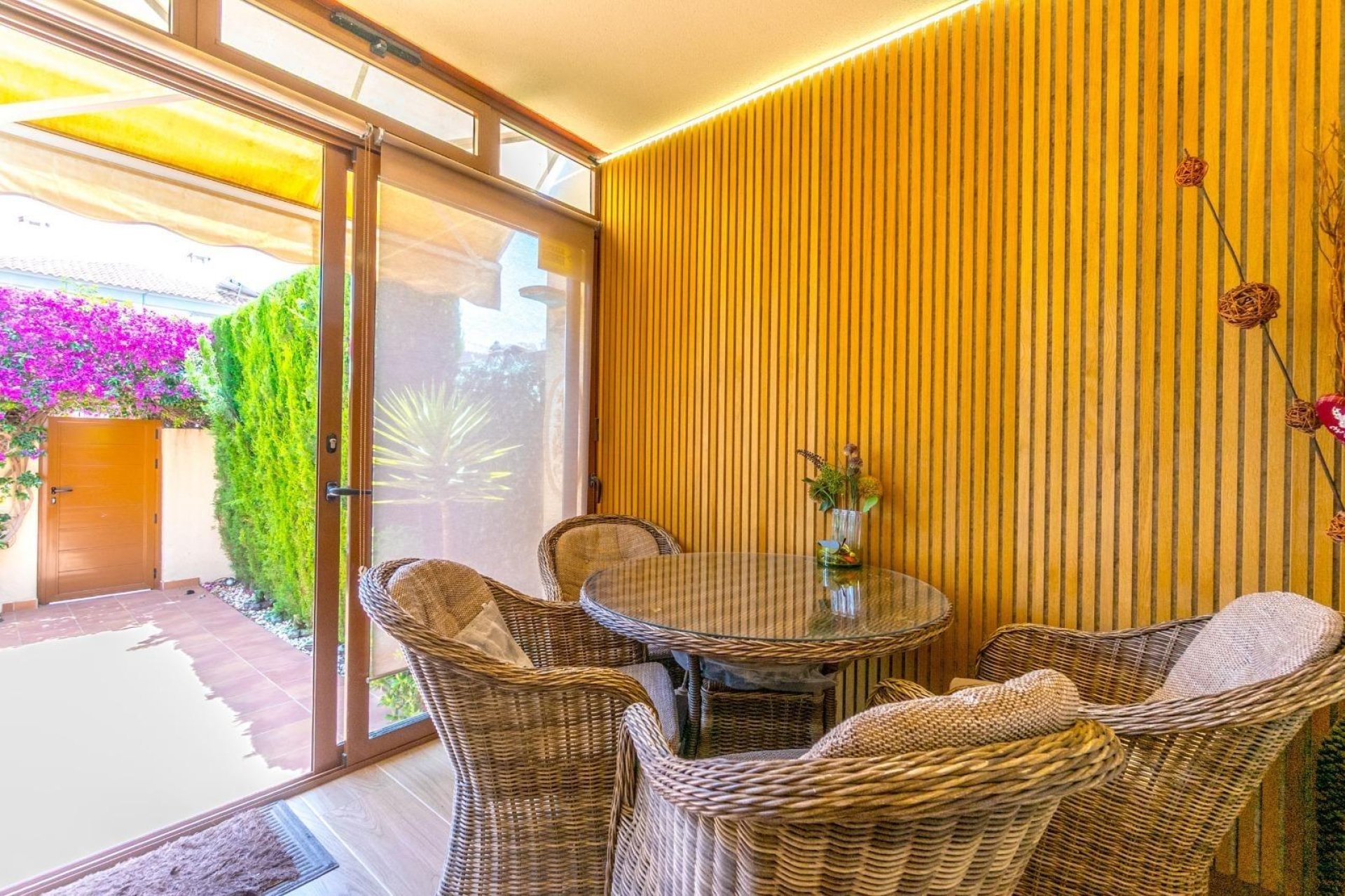 Revânzare - Town House -
Torrevieja - Aguas Nuevas