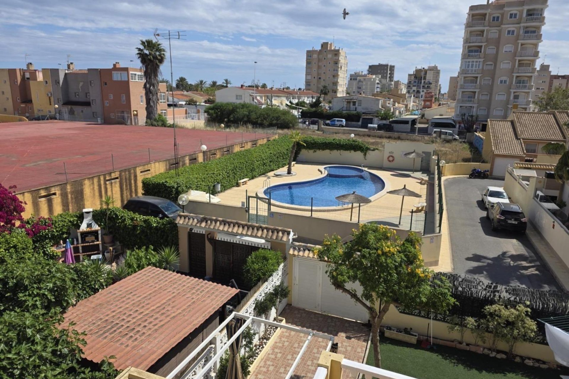 Revânzare - Town House -
Torrevieja - Calas Blanca