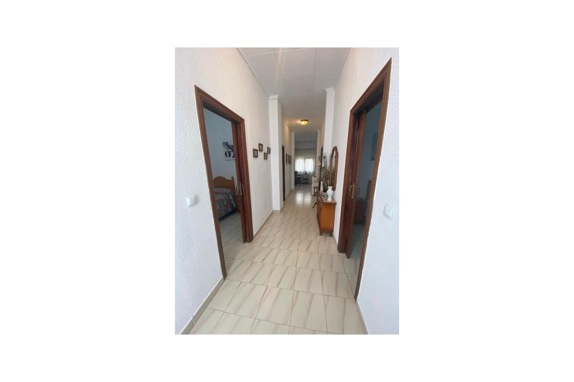 Revânzare - Town House -
Torrevieja - Centro