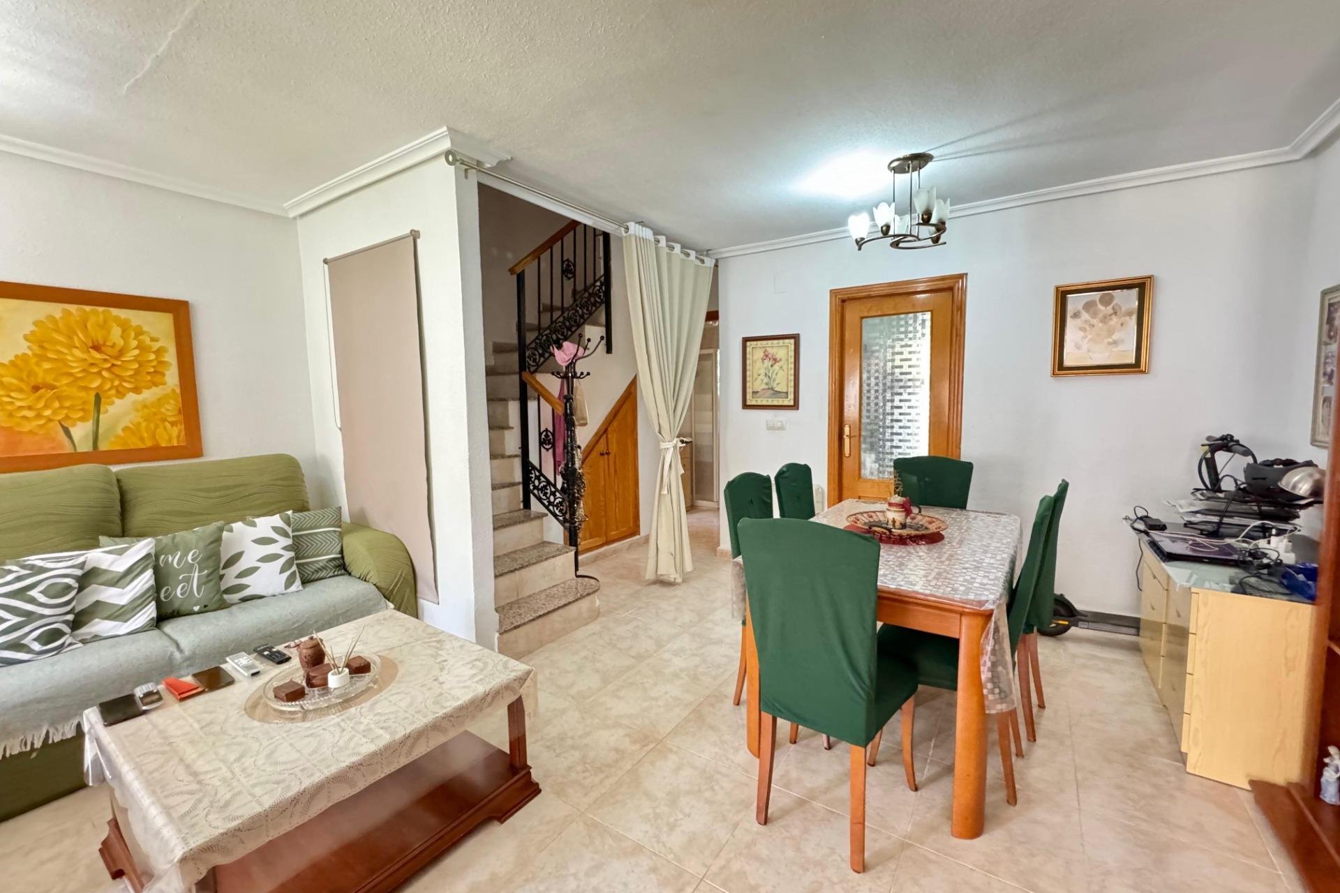 Revânzare - Town House -
Torrevieja - Costa Blanca