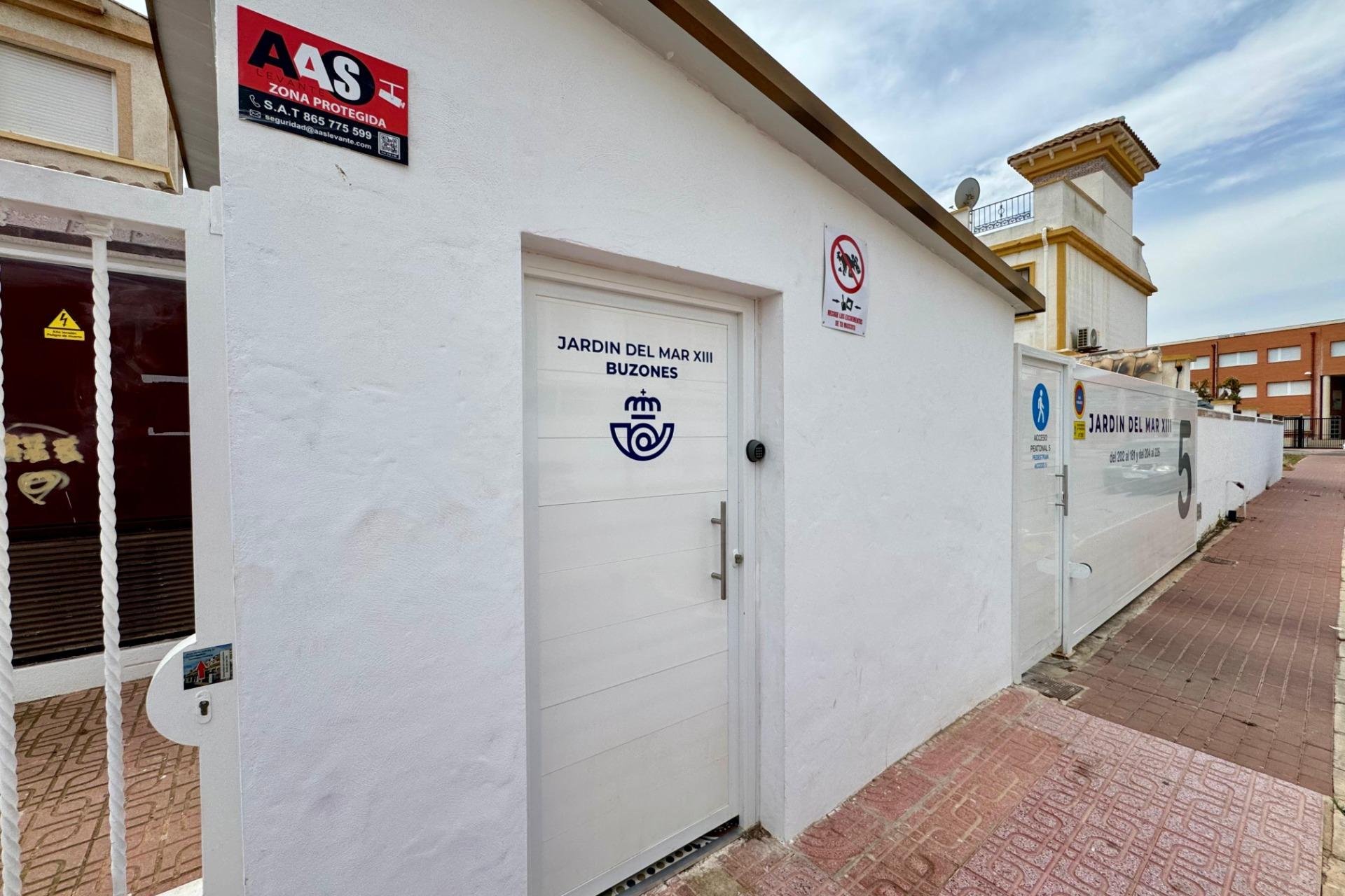 Revânzare - Town House -
Torrevieja - Costa Blanca