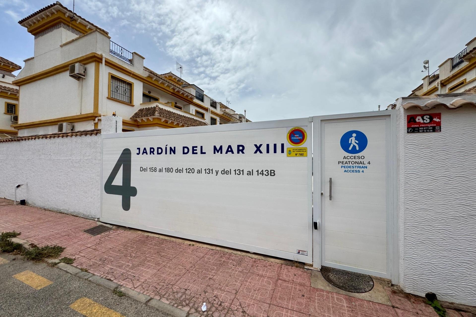 Revânzare - Town House -
Torrevieja - Costa Blanca