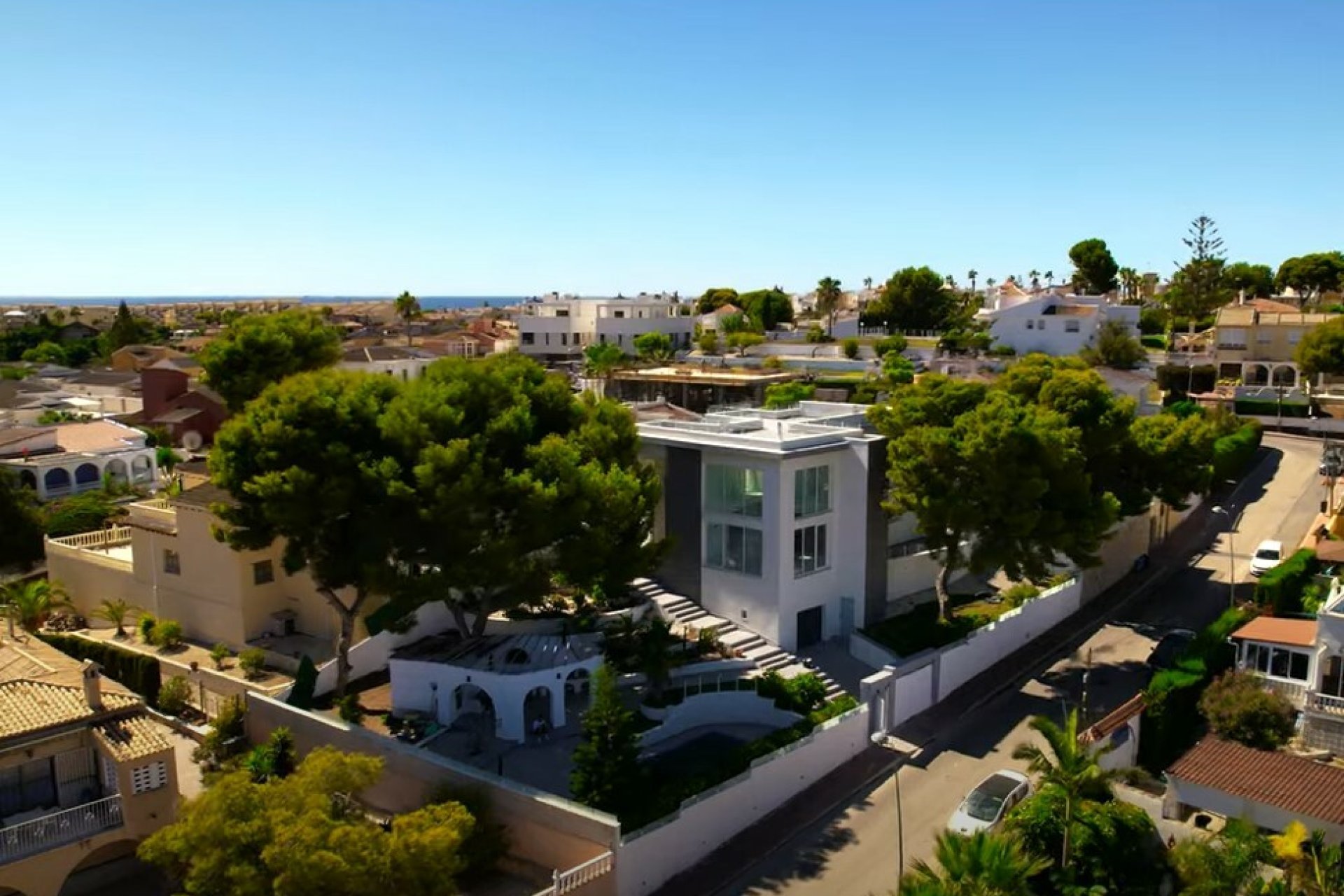 Revânzare - Town House -
Torrevieja - Costa Blanca