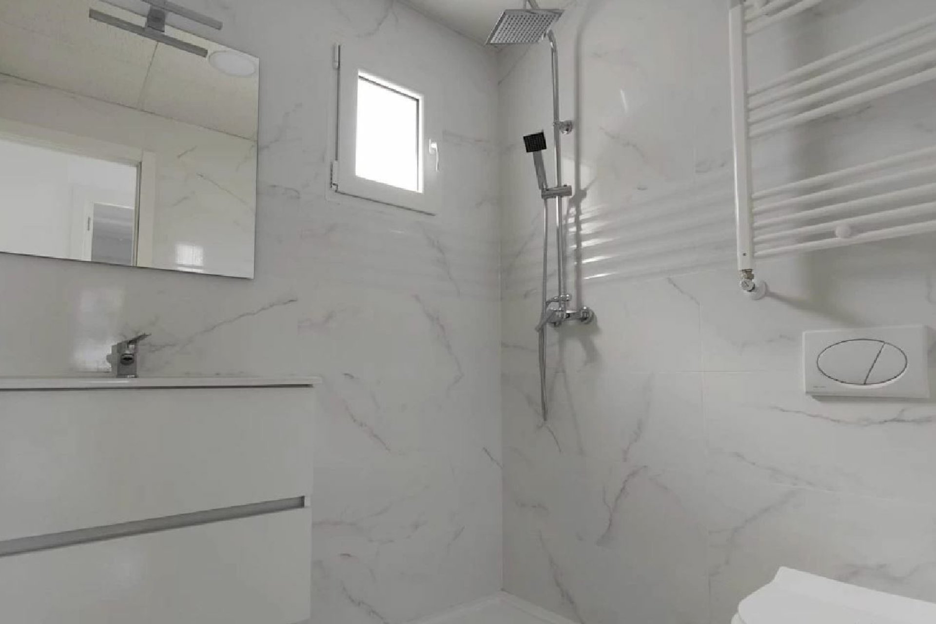 Revânzare - Town House -
Torrevieja - Costa Blanca