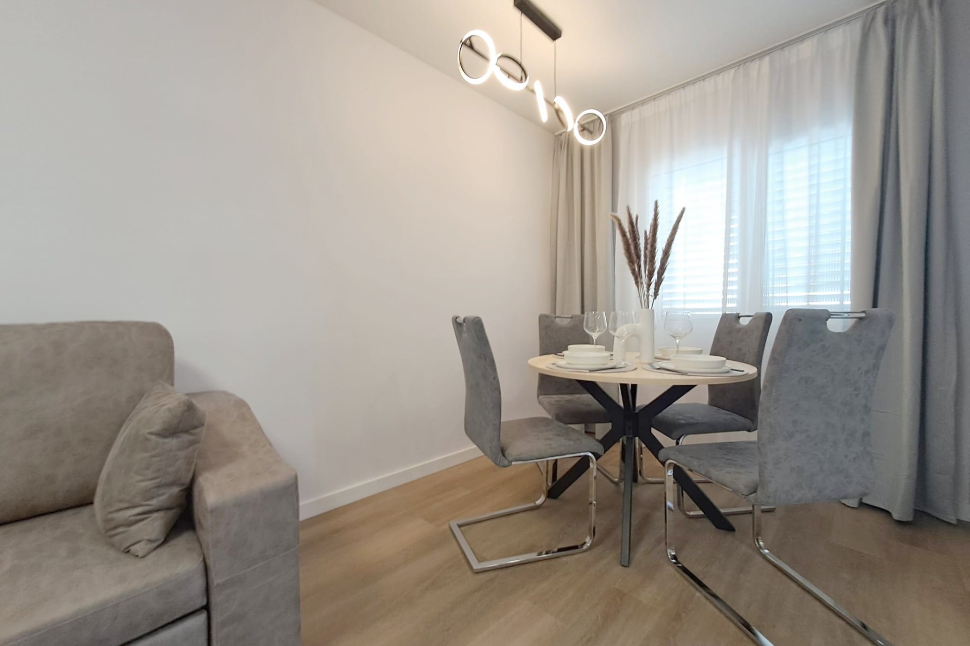 Revânzare - Town House -
Torrevieja - Costa Blanca