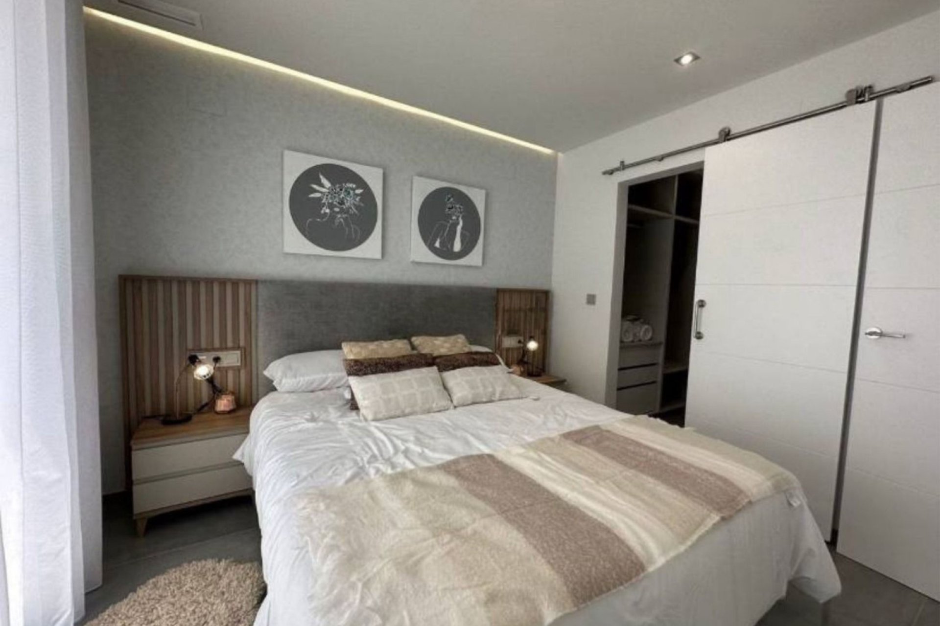 Revânzare - Town House -
Torrevieja - Costa Blanca