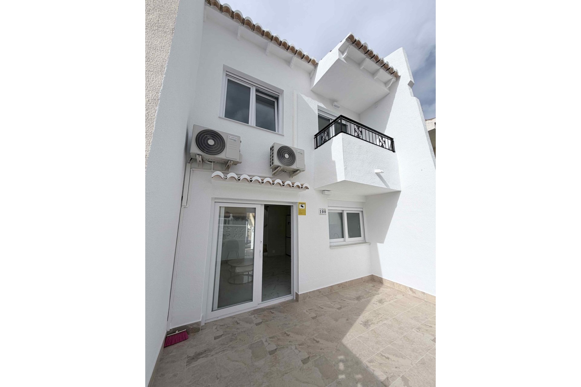 Revânzare - Town House -
Torrevieja - Costa Blanca
