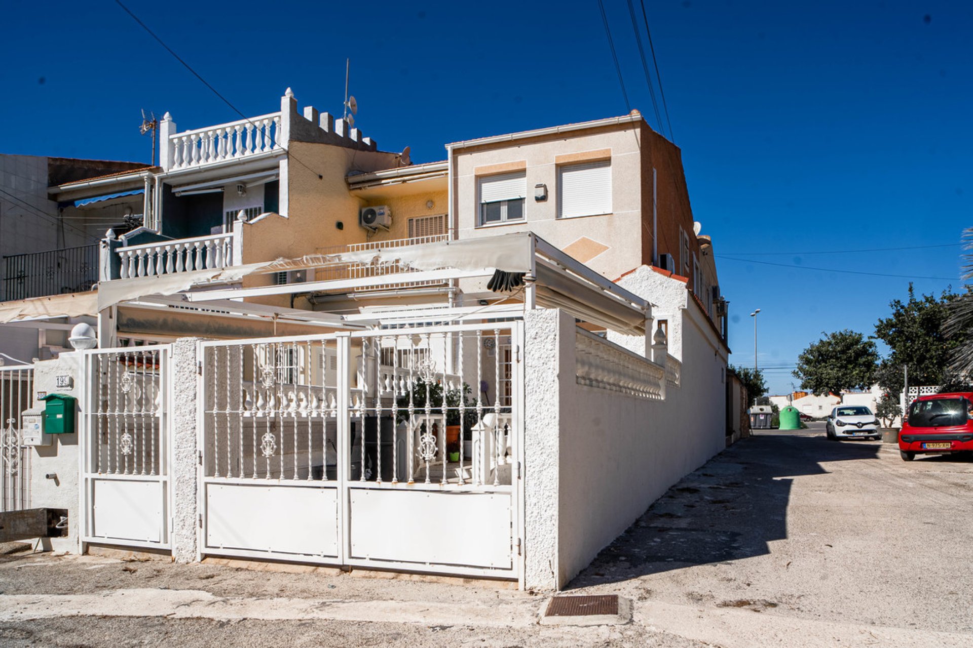 Revânzare - Town House -
Torrevieja - Costa Blanca