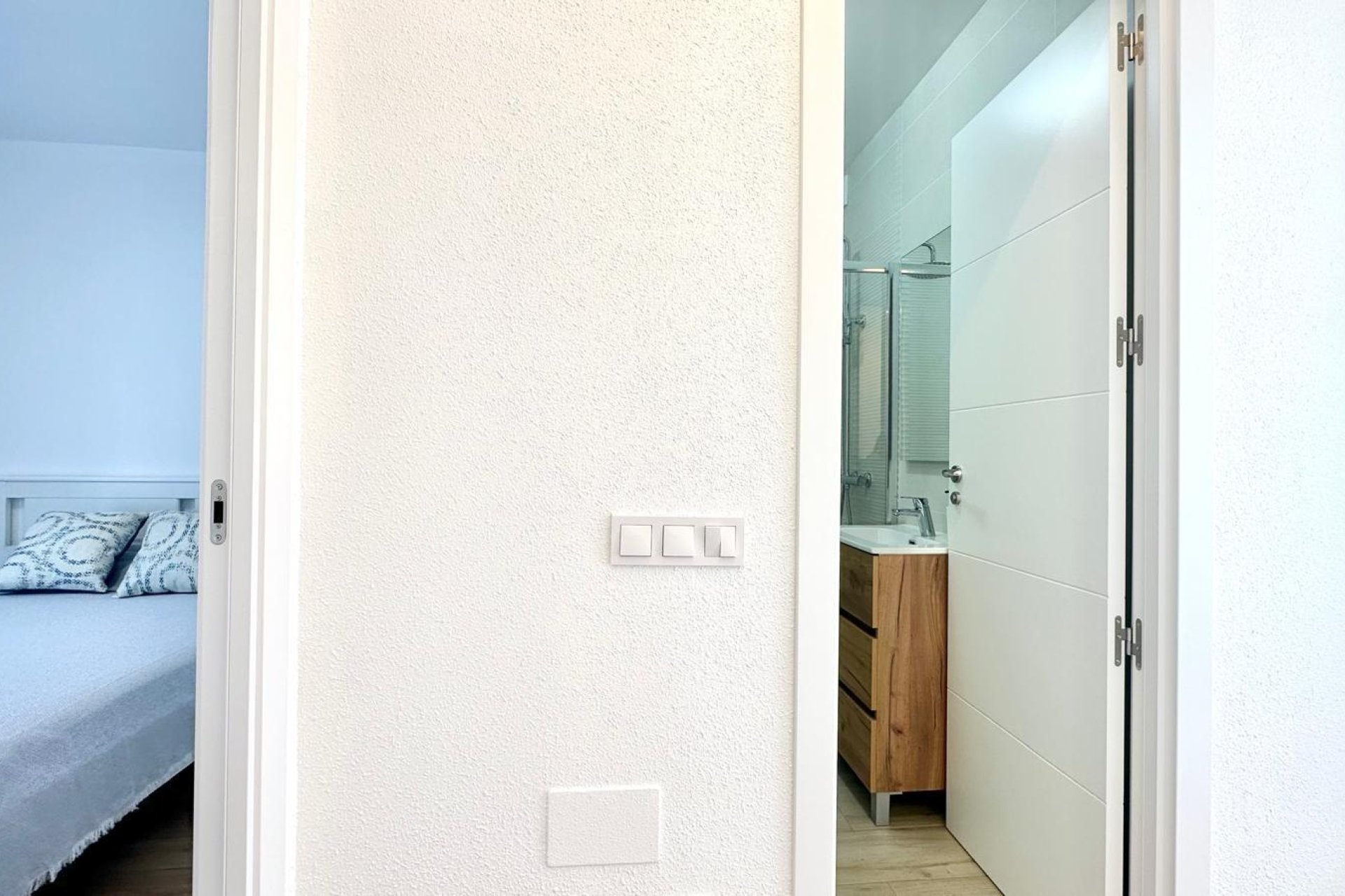 Revânzare - Town House -
Torrevieja - Estacion De Autobuses