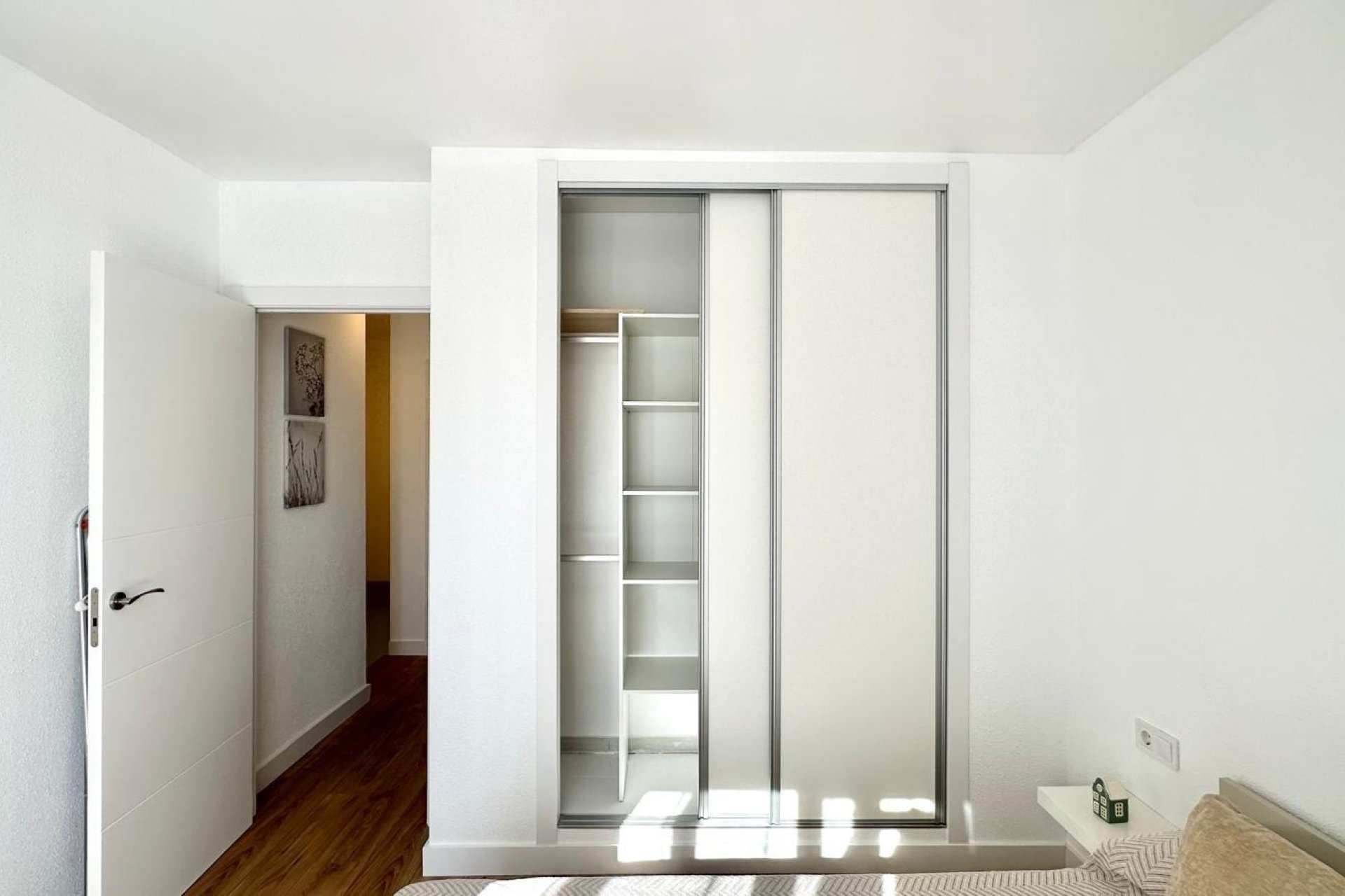 Revânzare - Town House -
Torrevieja - Estacion De Autobuses