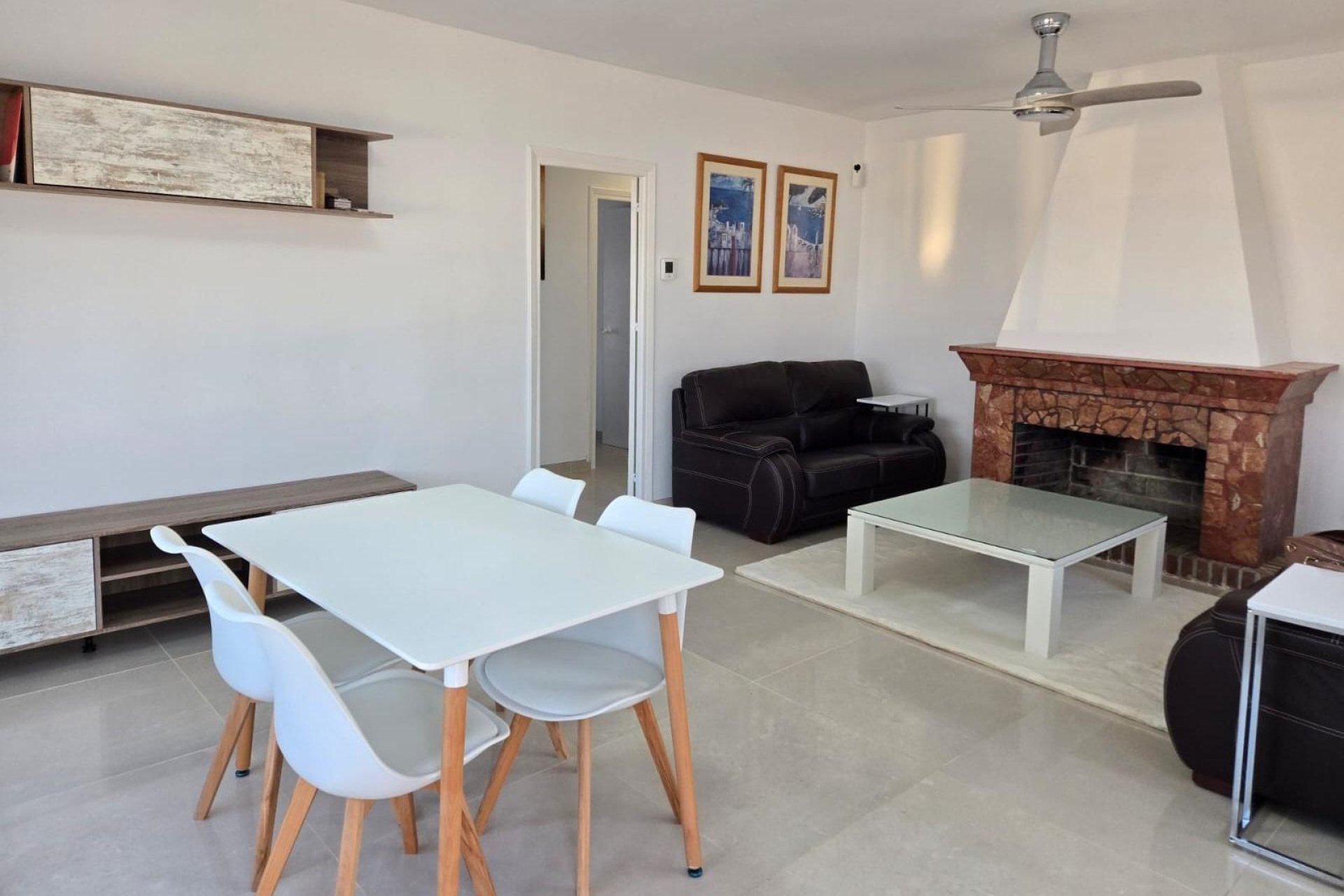 Revânzare - Town House -
Torrevieja - La Mata
