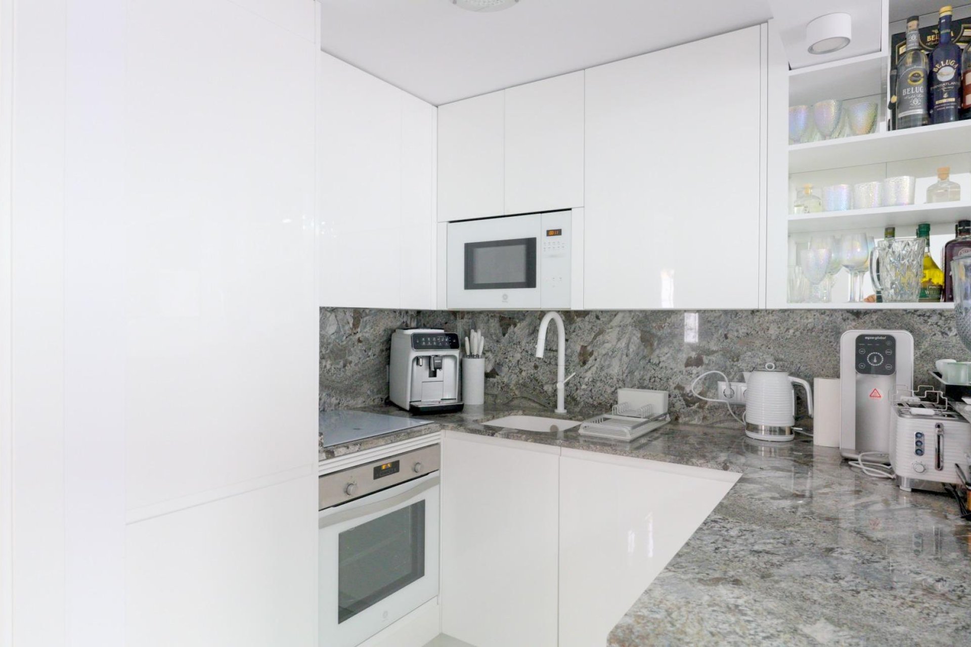 Revânzare - Town House -
Torrevieja - Punta Prima