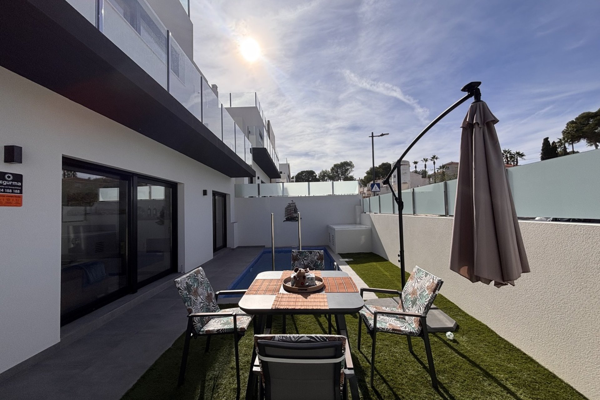 Revânzare - Town House -
Villamartin - Costa Blanca