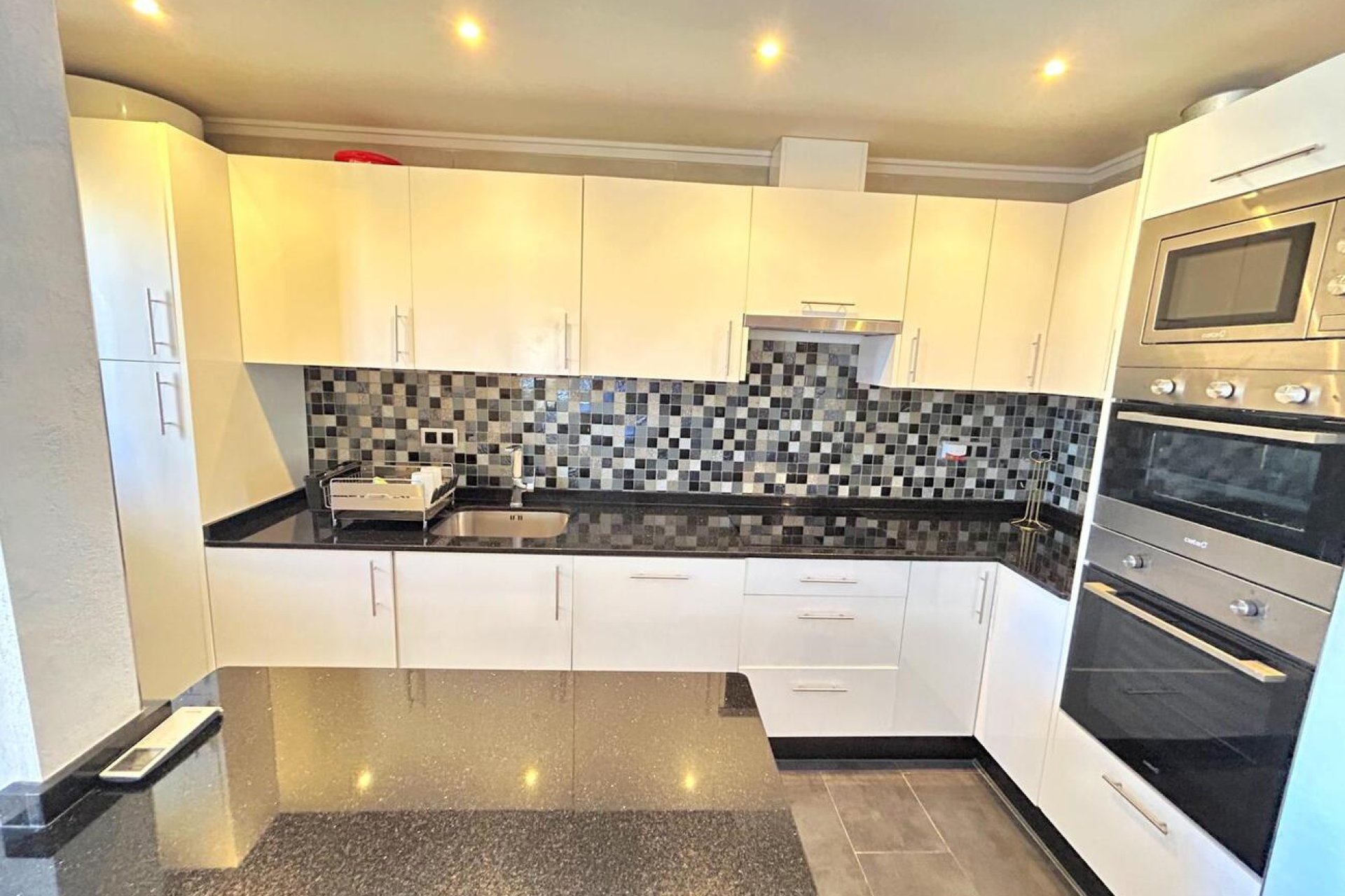 Revânzare - Town House -
Villamartin - Costa Blanca