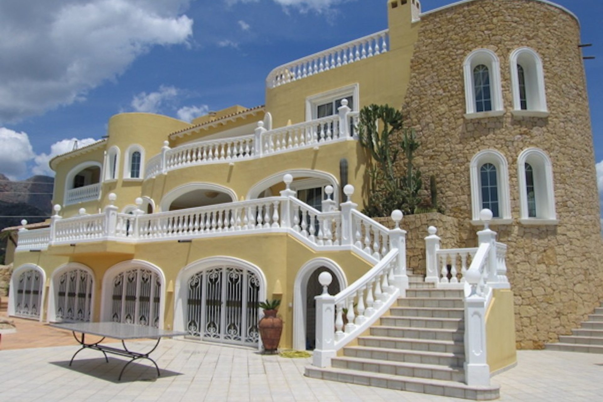 Revânzare - Vilă -
La Nucía - Costa Blanca