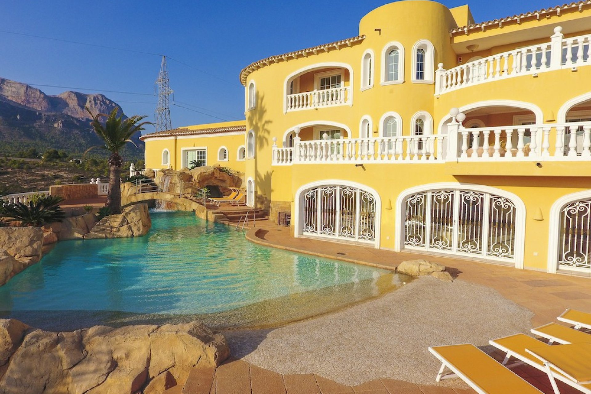 Revânzare - Vilă -
La Nucía - Costa Blanca