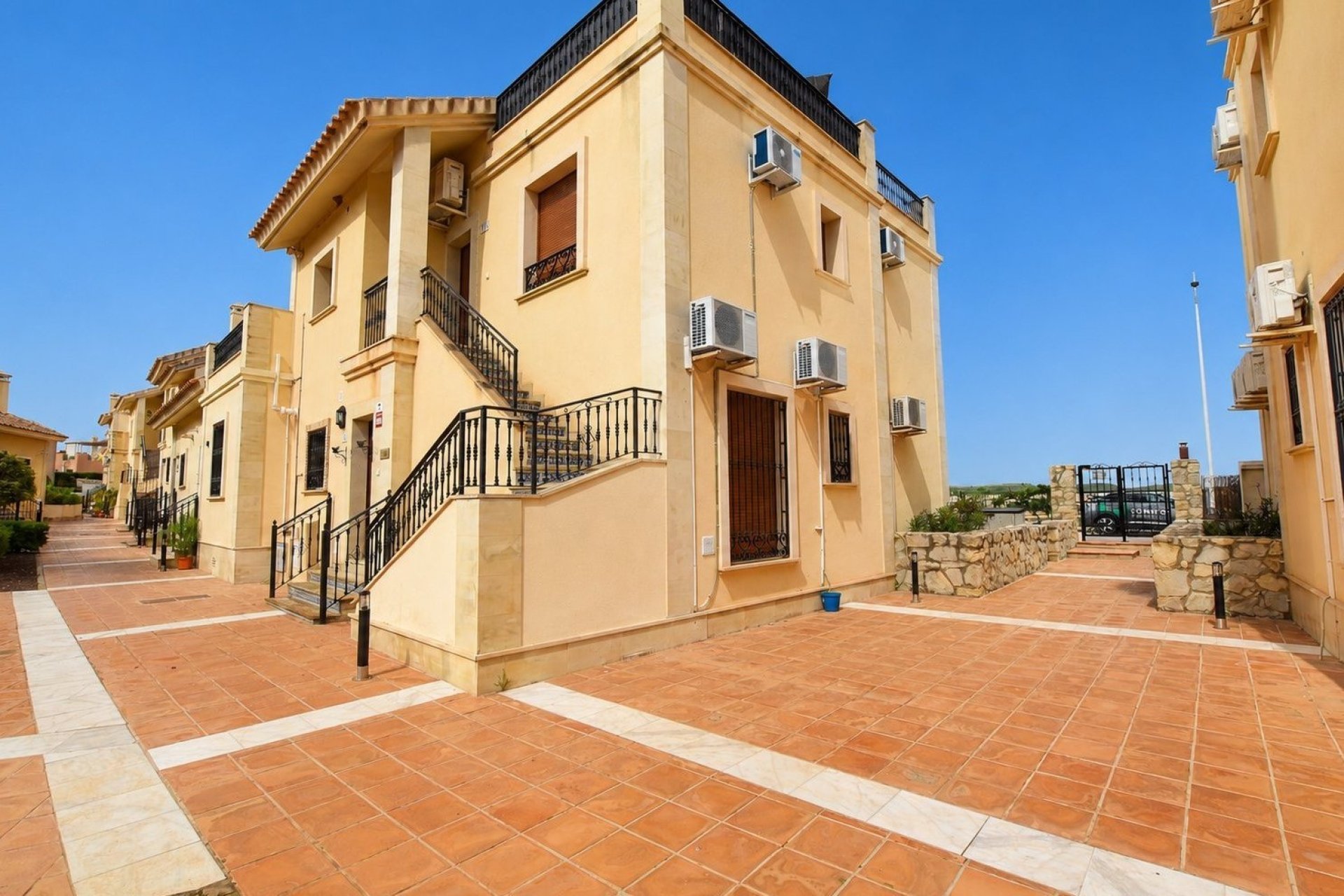 Revente - Appartement -
Algorfa - Inland
