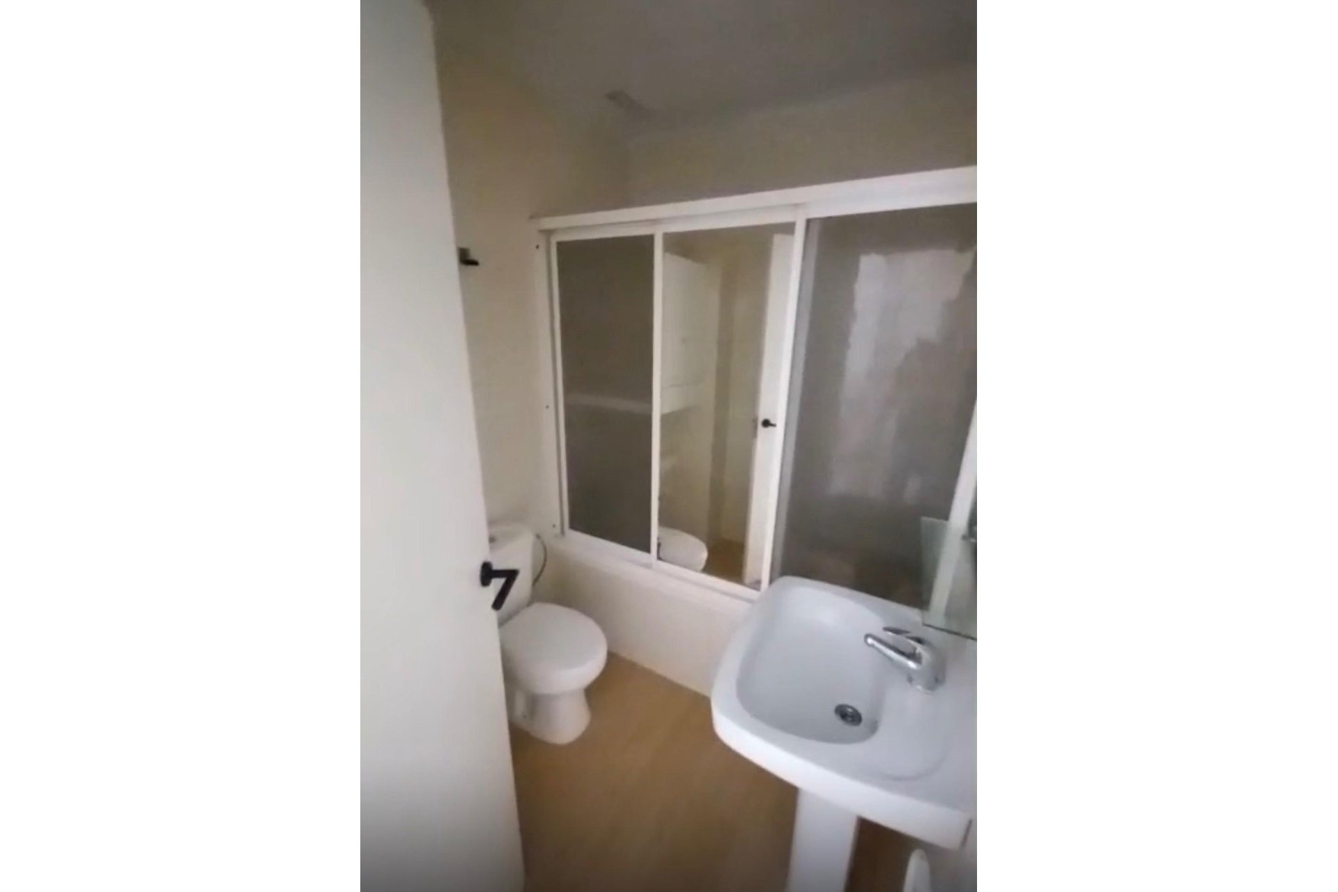 Revente - Appartement -
Guardamar del Segura - Guardamar Playa