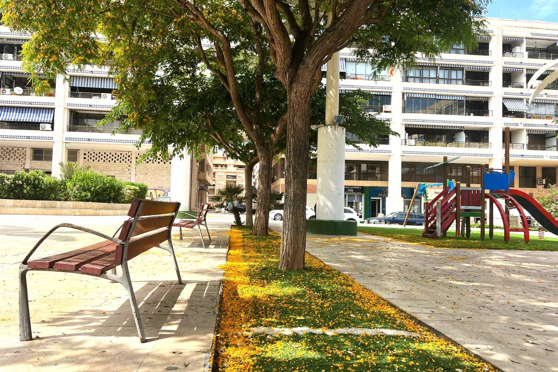 Revente - Appartement -
Guardamar del Segura - Pueblo
