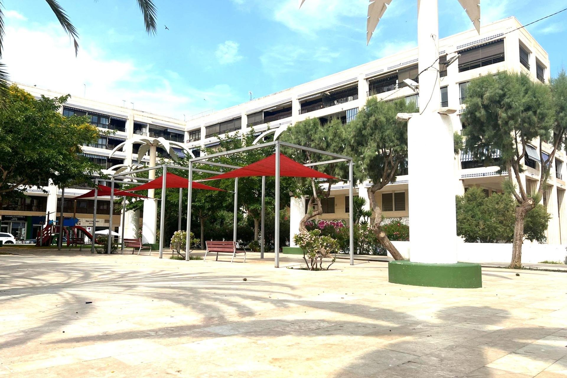 Revente - Appartement -
Guardamar del Segura - Pueblo