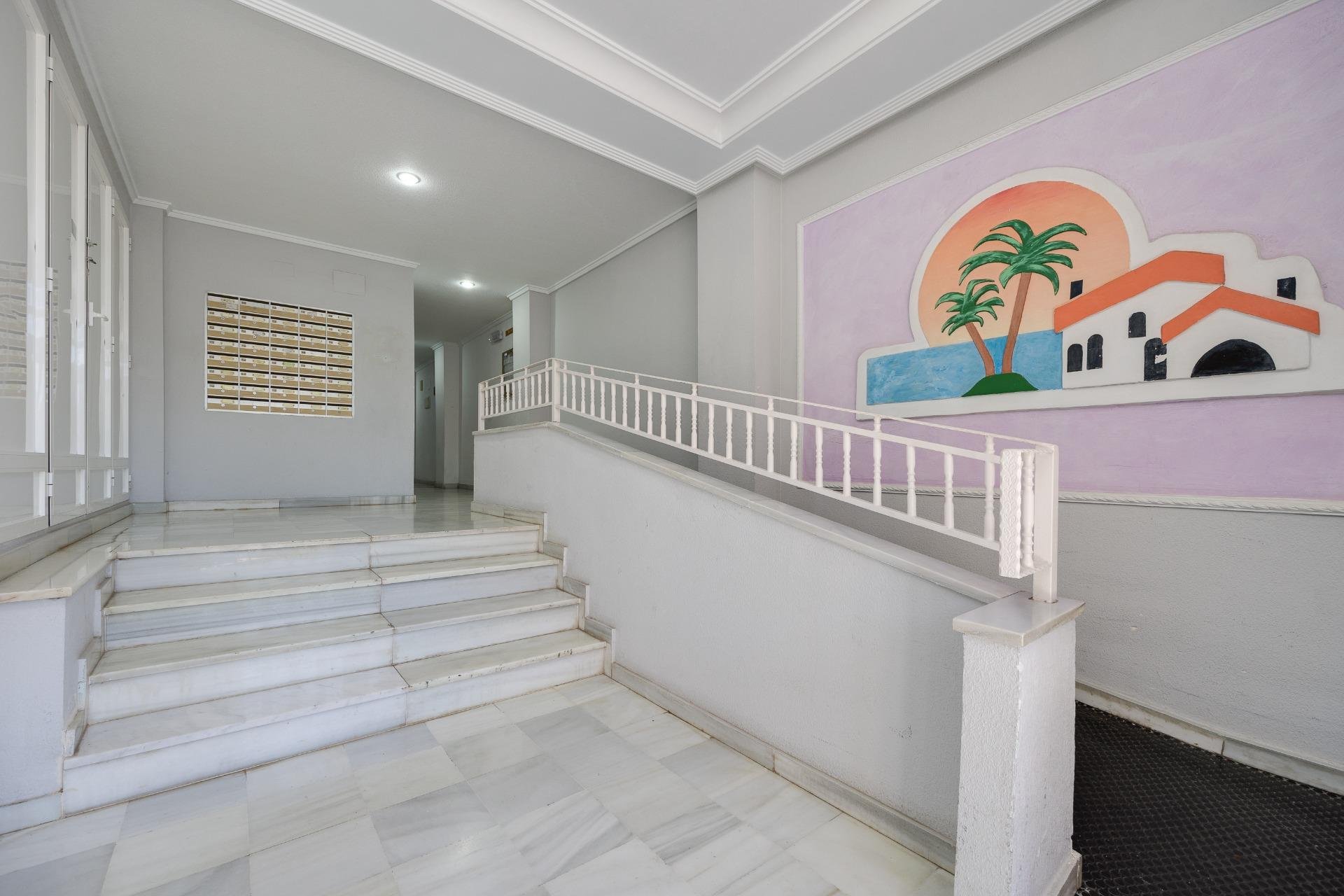 Revente - Appartement -
Guardamar del Segura - Pueblo