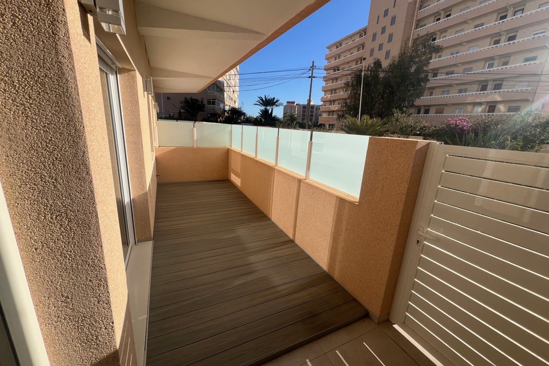 Revente - Appartement -
La Mata - avda de los Europeos