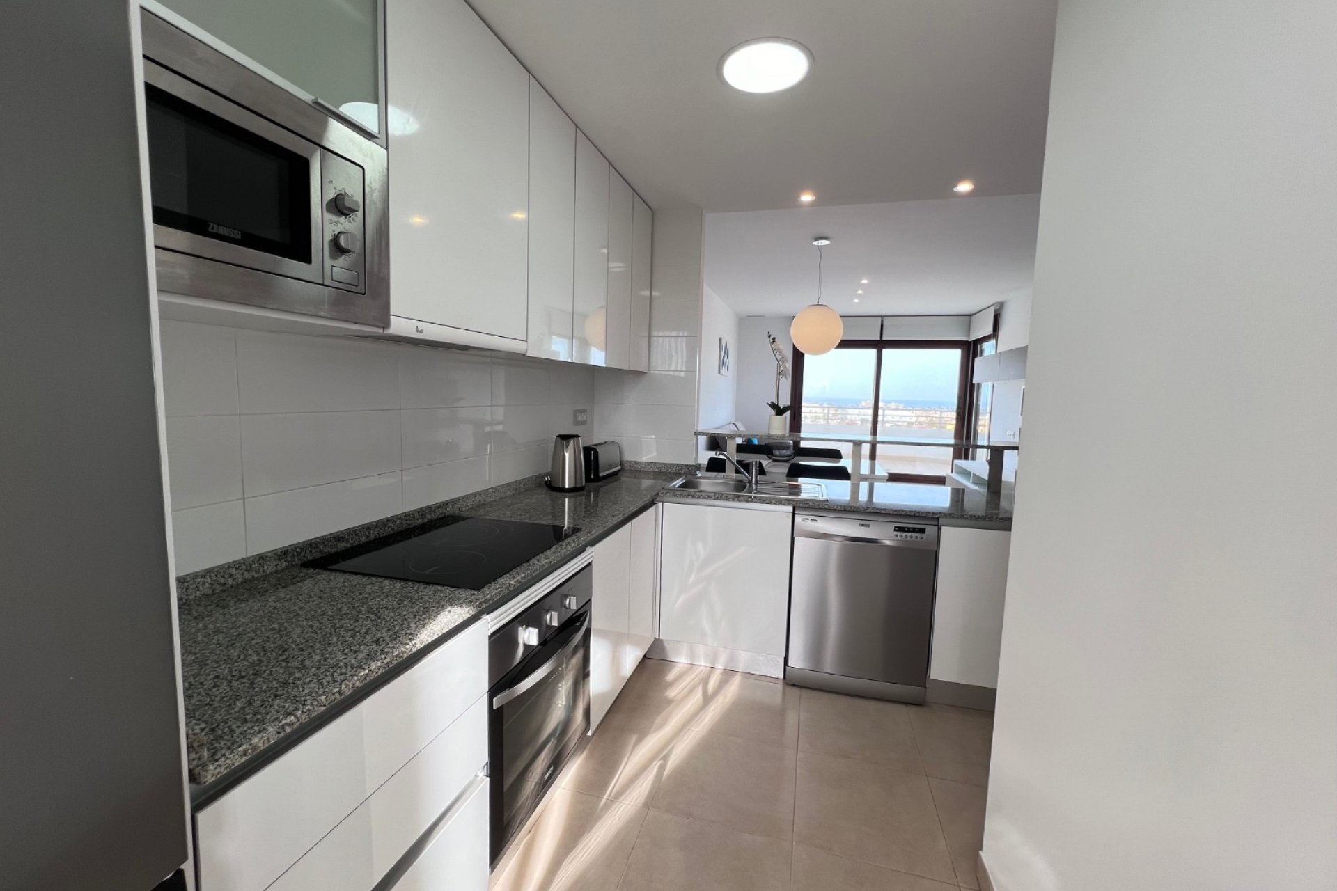Revente - Appartement -
Lomas De Campoamor - Inland
