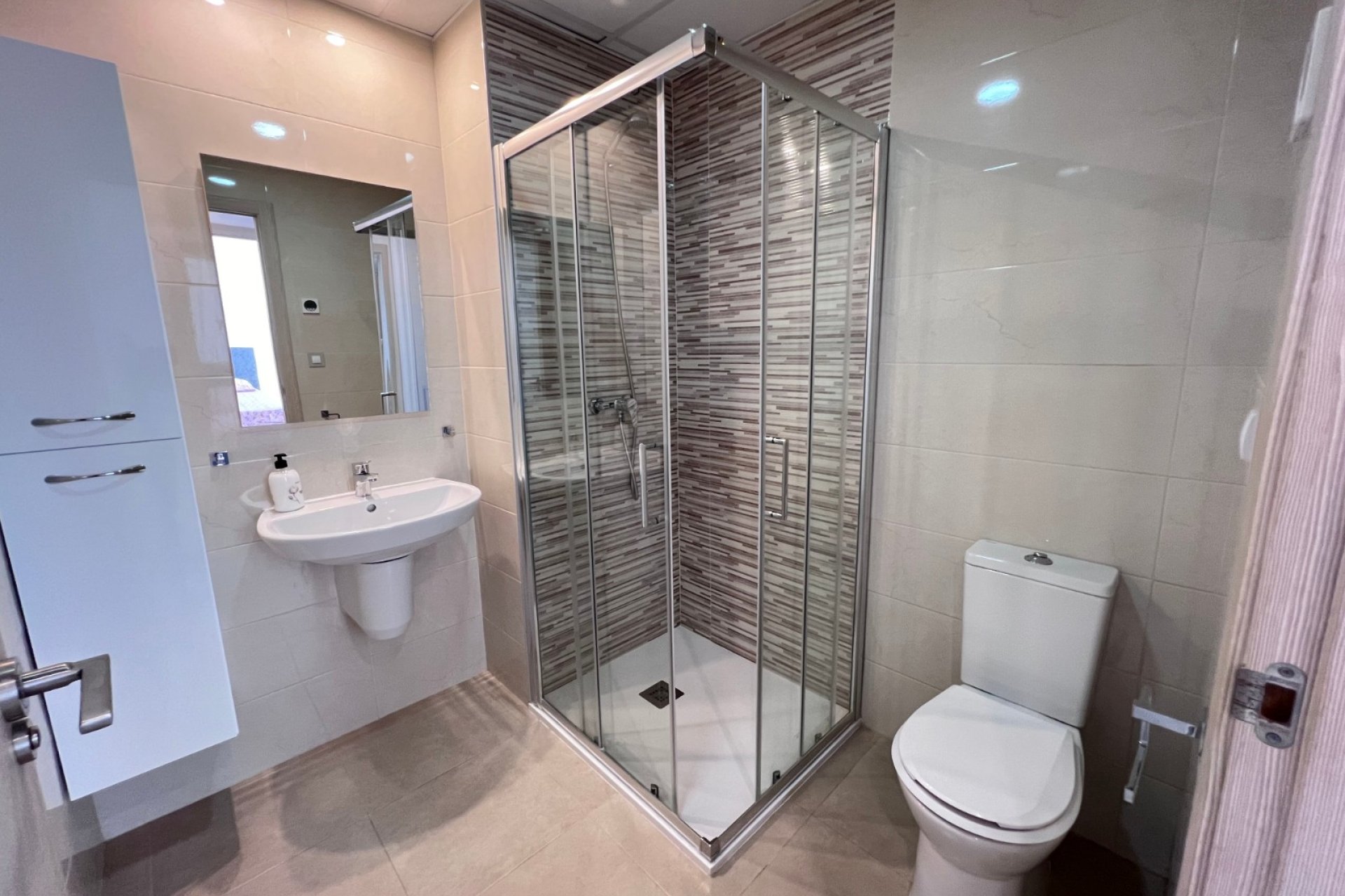Revente - Appartement -
Lomas De Campoamor - Inland