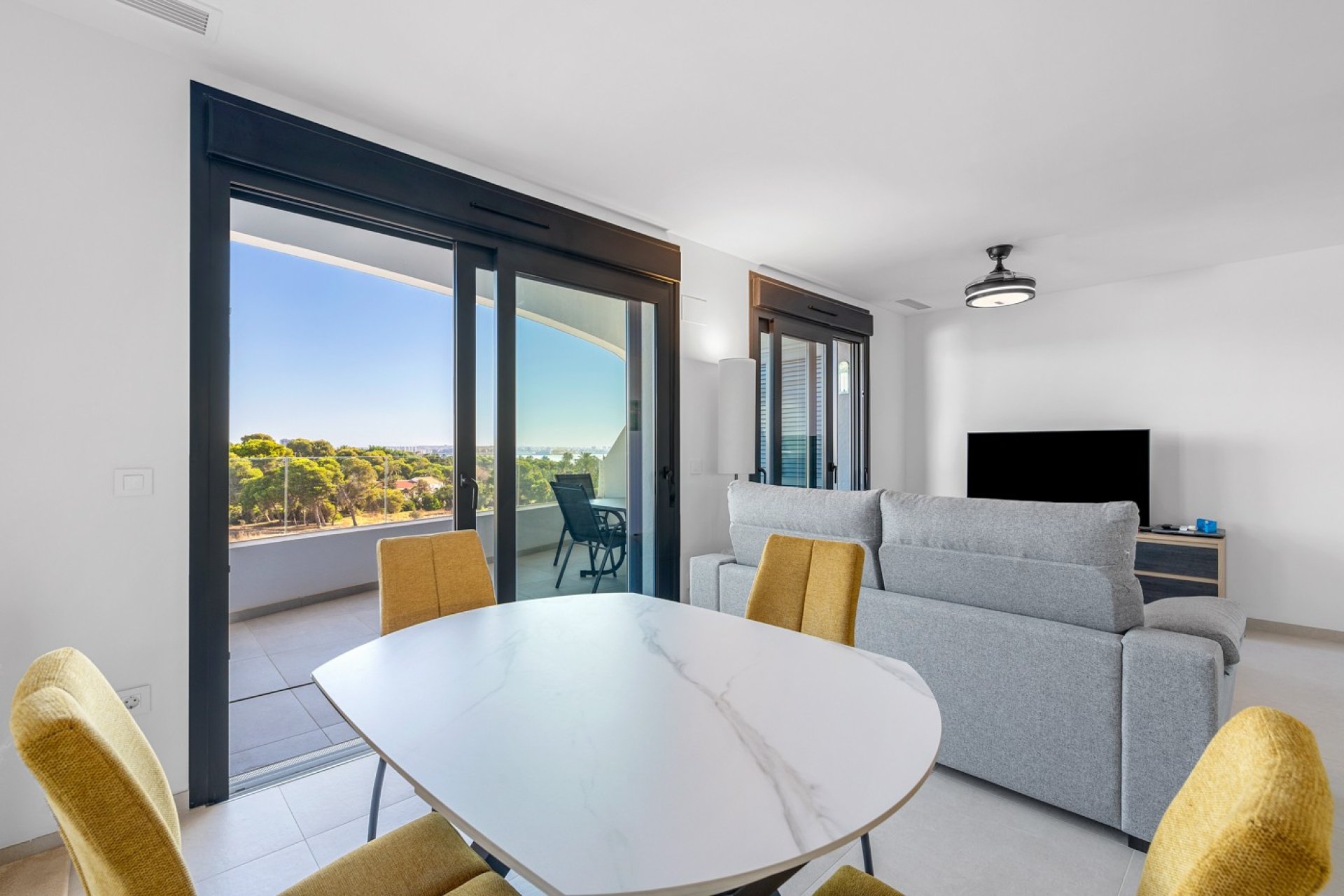 Revente - Appartement -
Orihuela Costa - Costa Blanca