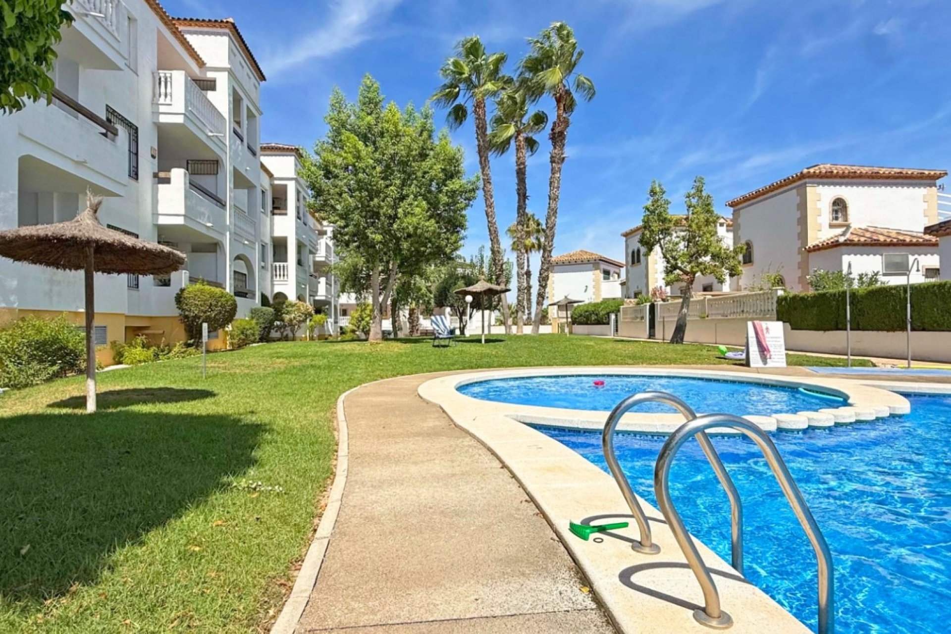 Revente - Appartement -
Orihuela Costa - Costa Blanca