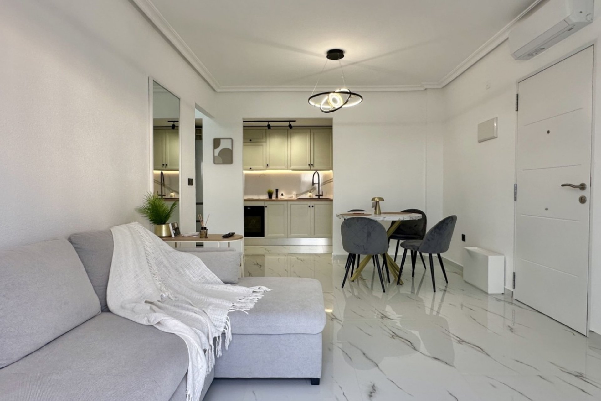 Revente - Appartement -
Orihuela Costa - Costa Blanca