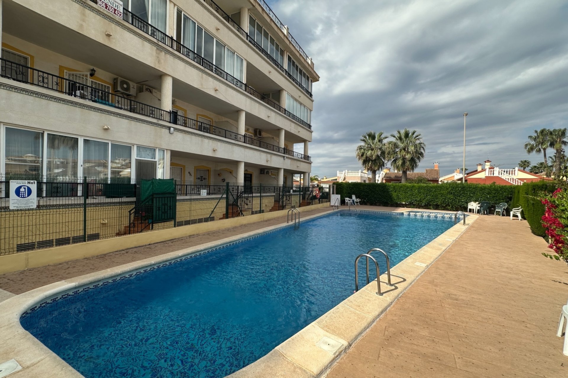 Revente - Appartement -
Orihuela Costa - Costa Blanca