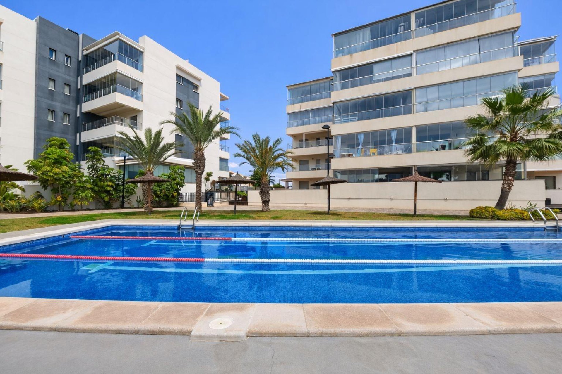 Revente - Appartement -
Orihuela Costa - Villamartín