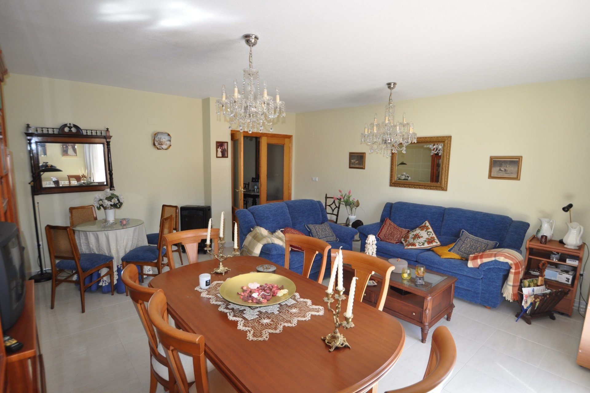 Revente - Appartement -
Pinoso - Inland