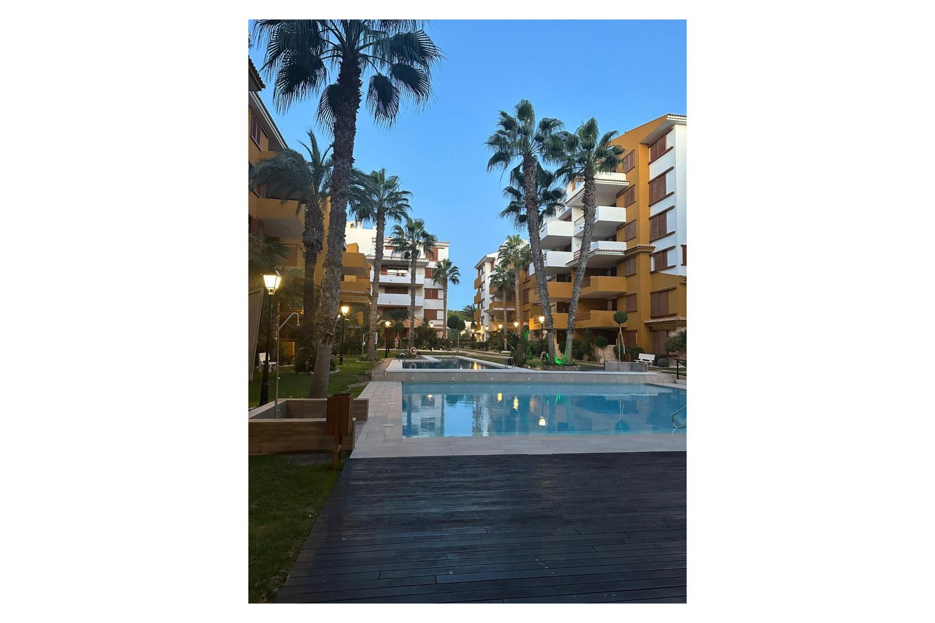 Revente - Appartement -
Punta Prima - Costa Blanca