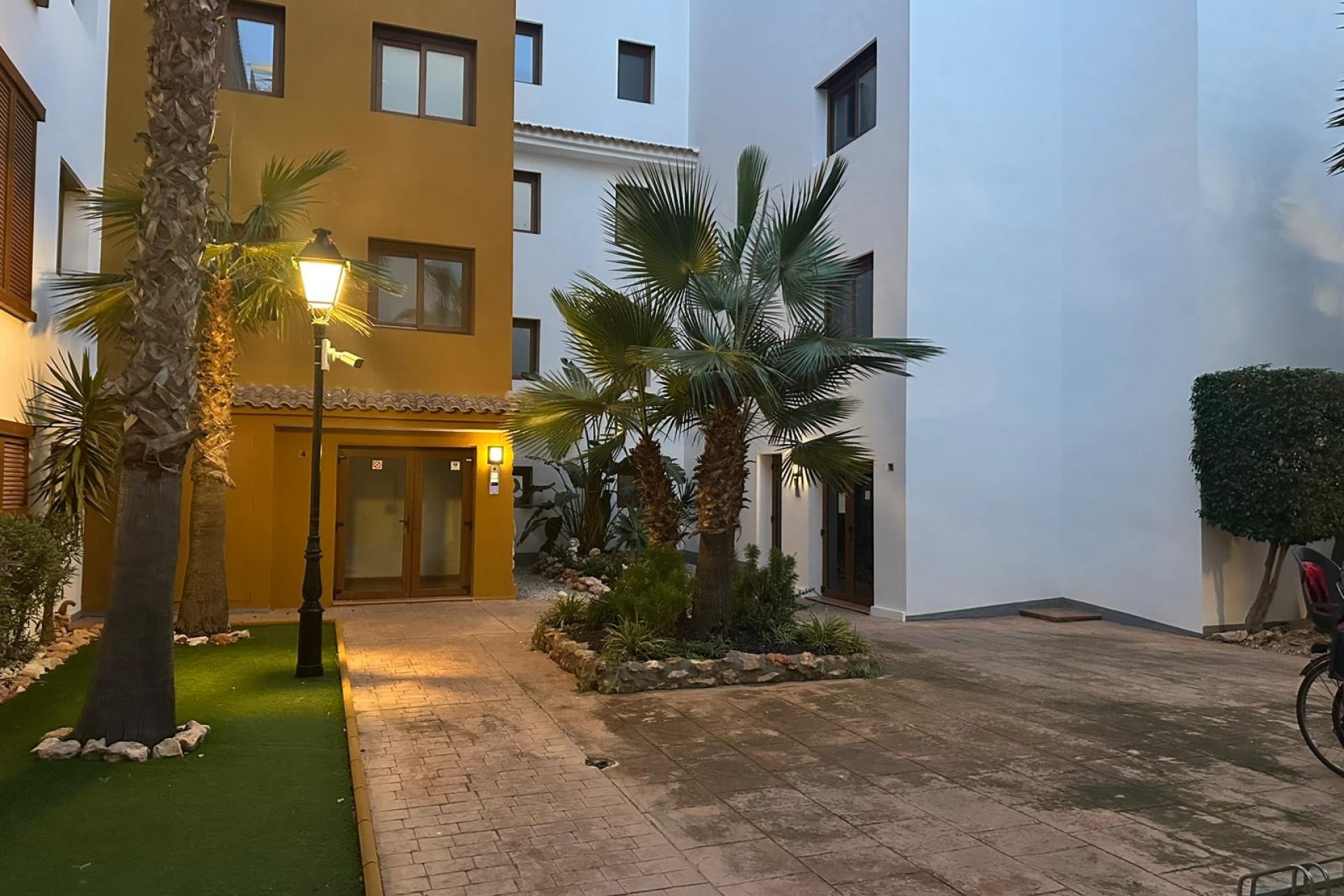 Revente - Appartement -
Punta Prima - Costa Blanca