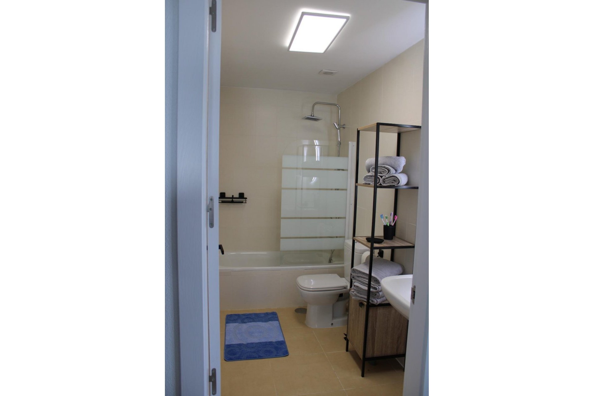 Revente - Appartement -
Roldan - Inland