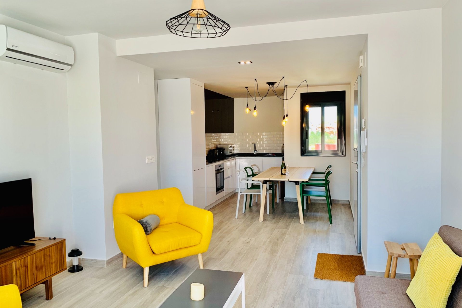 Revente - Appartement -
San Miguel de Salinas - Inland