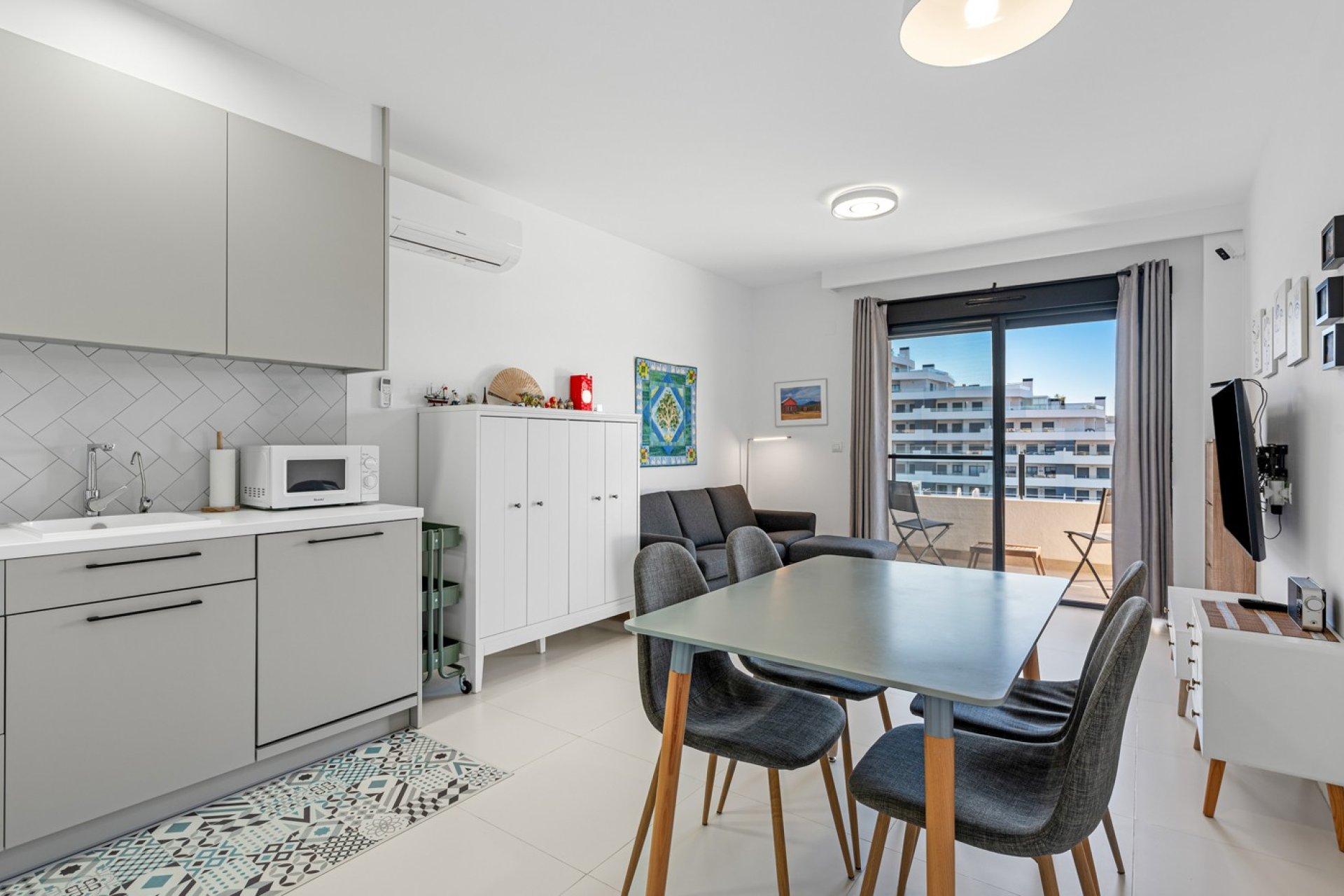 Revente - Appartement -
San Miguel de Salinas - Inland