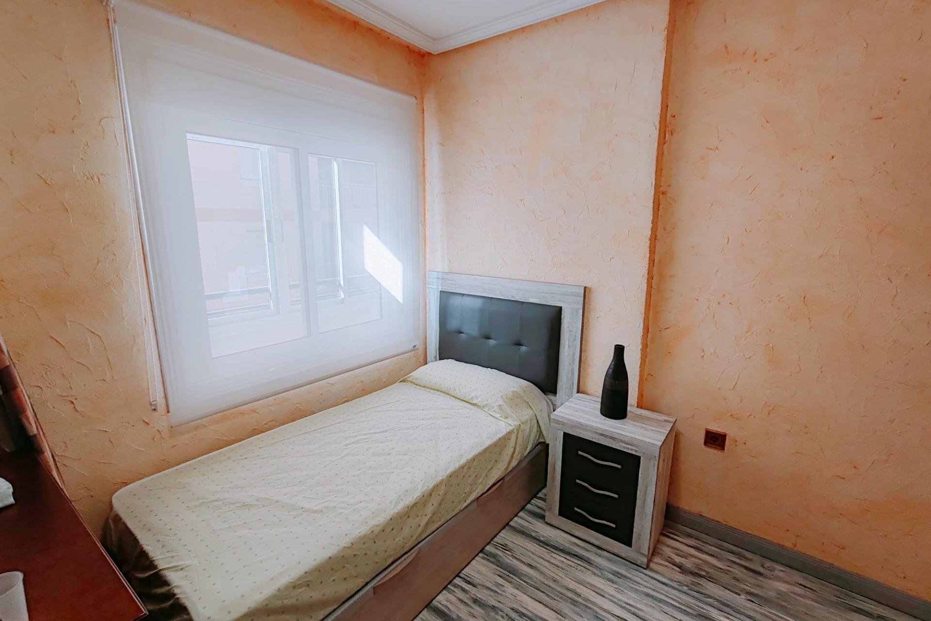 Revente - Appartement -
Torrevieja - Acequion
