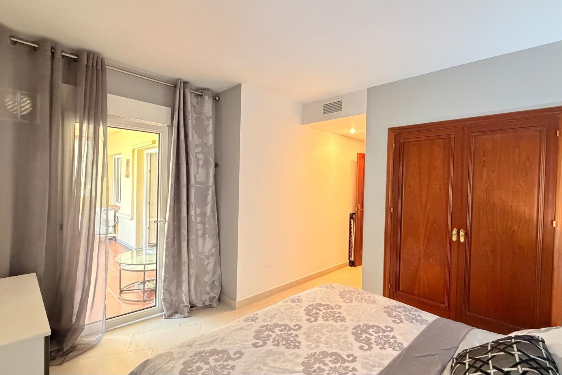 Revente - Appartement -
Torrevieja - Aldea Del Mar