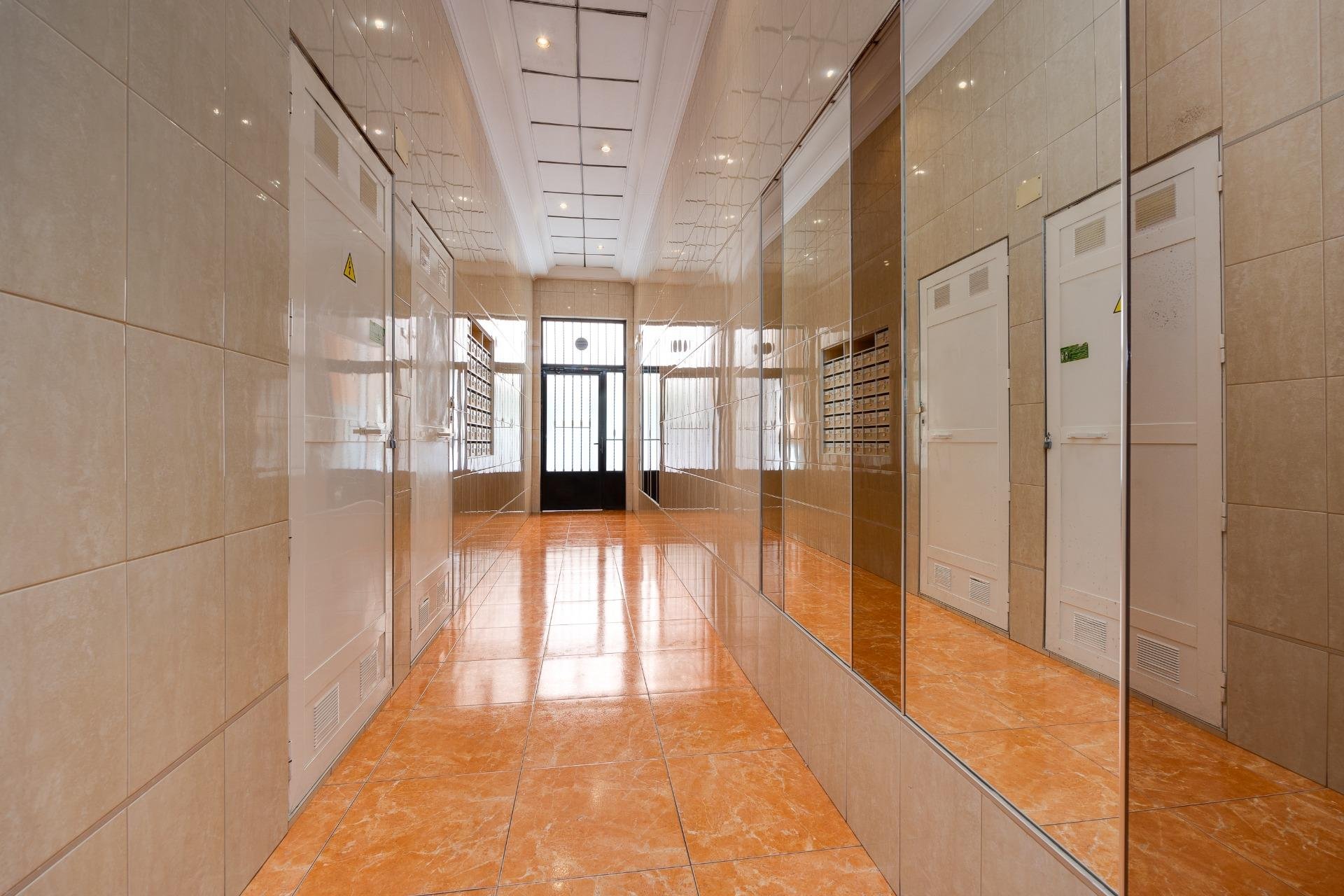 Revente - Appartement -
Torrevieja - Centro