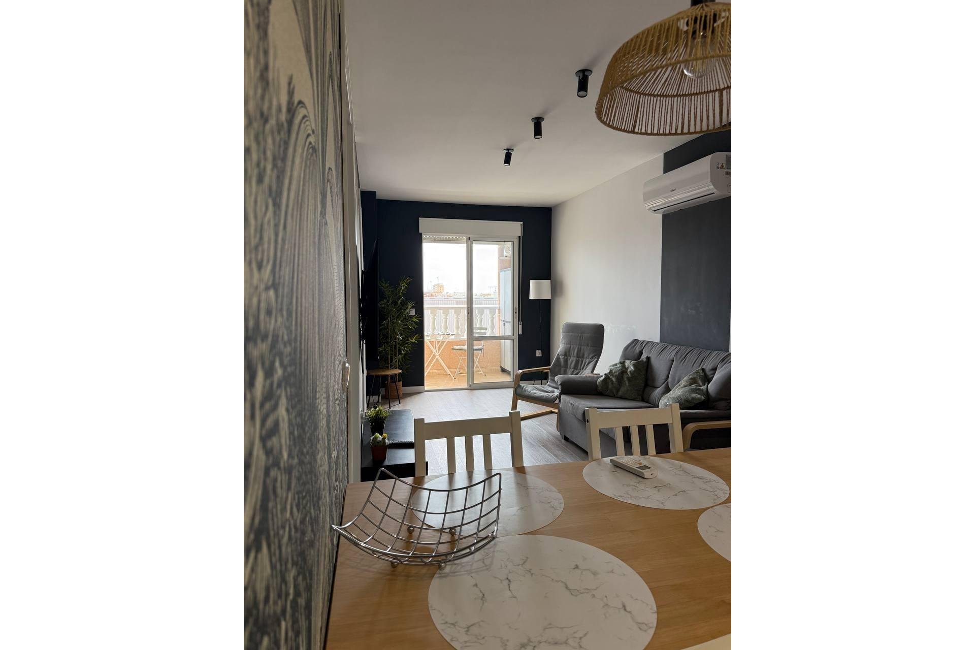 Revente - Appartement -
Torrevieja - Centro