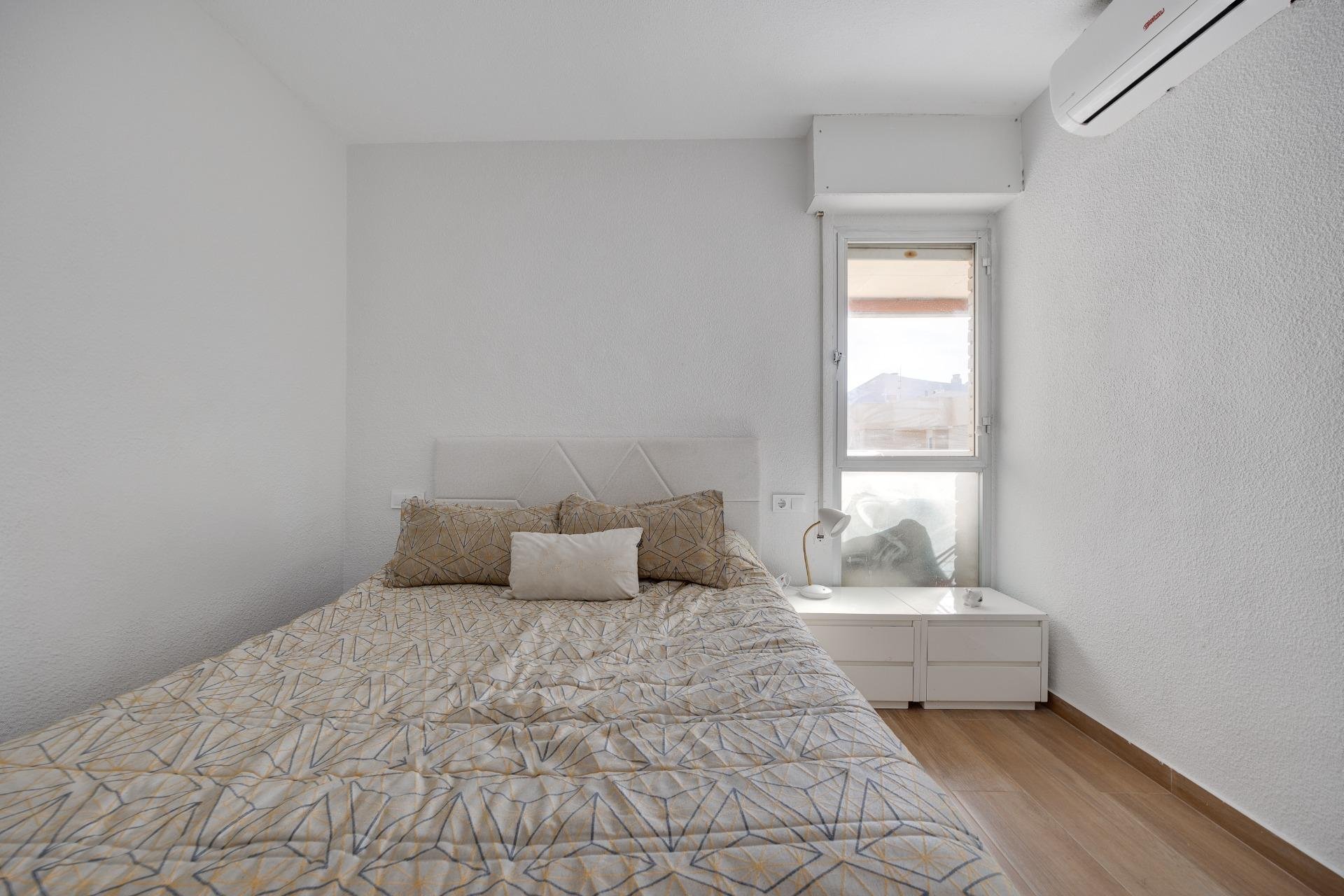 Revente - Appartement -
Torrevieja - Centro