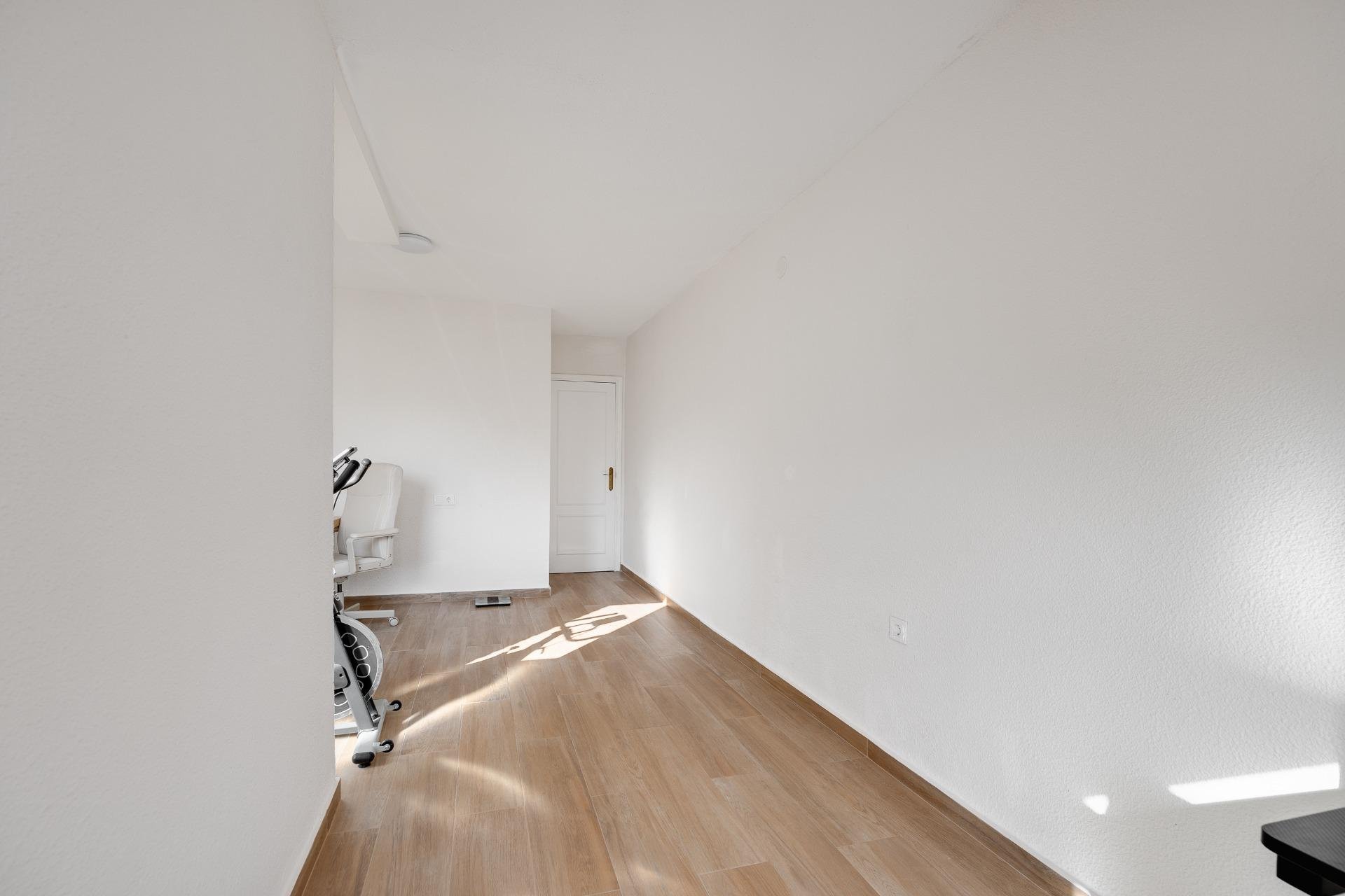 Revente - Appartement -
Torrevieja - Centro