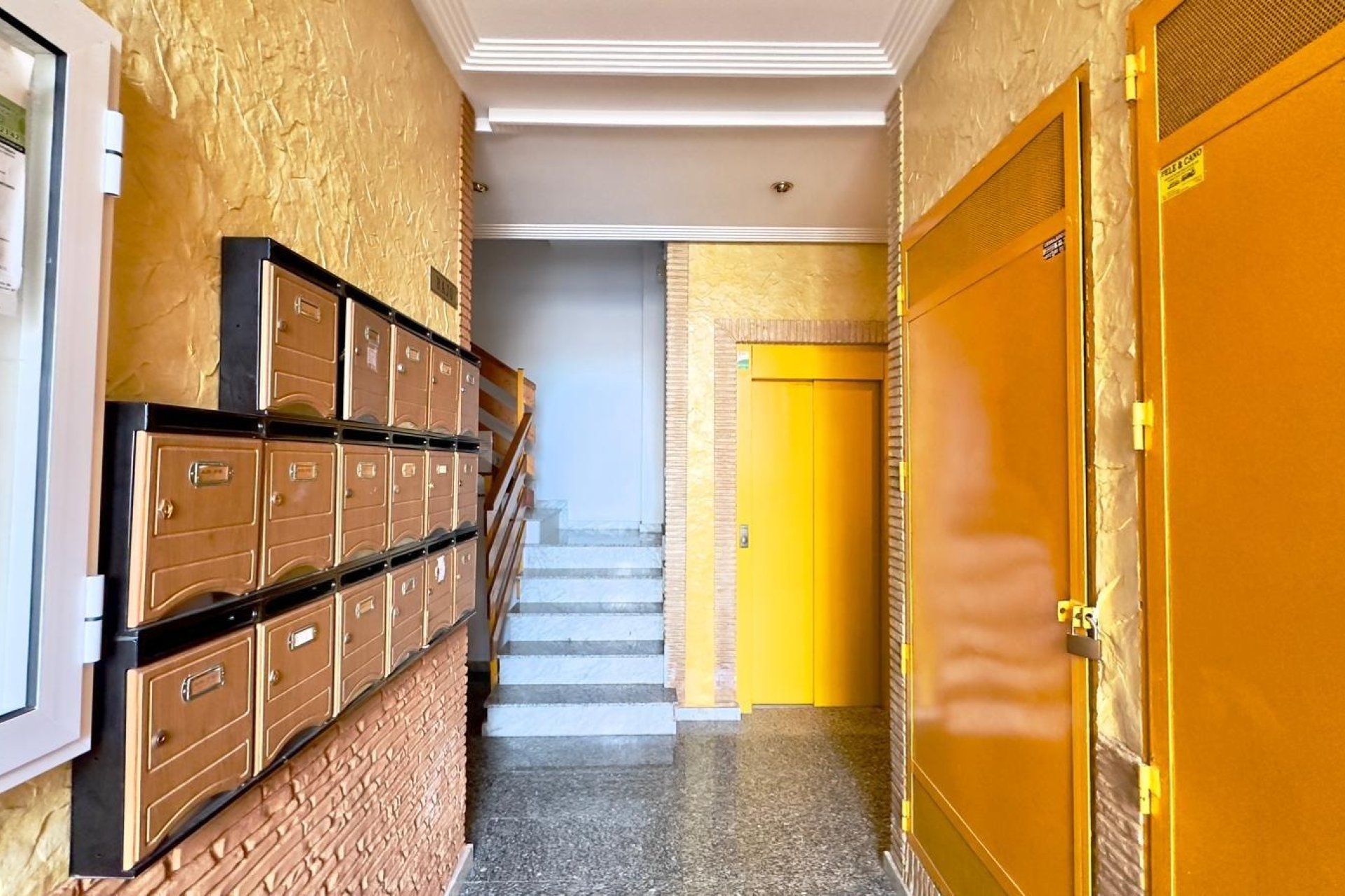 Revente - Appartement -
Torrevieja - Centro